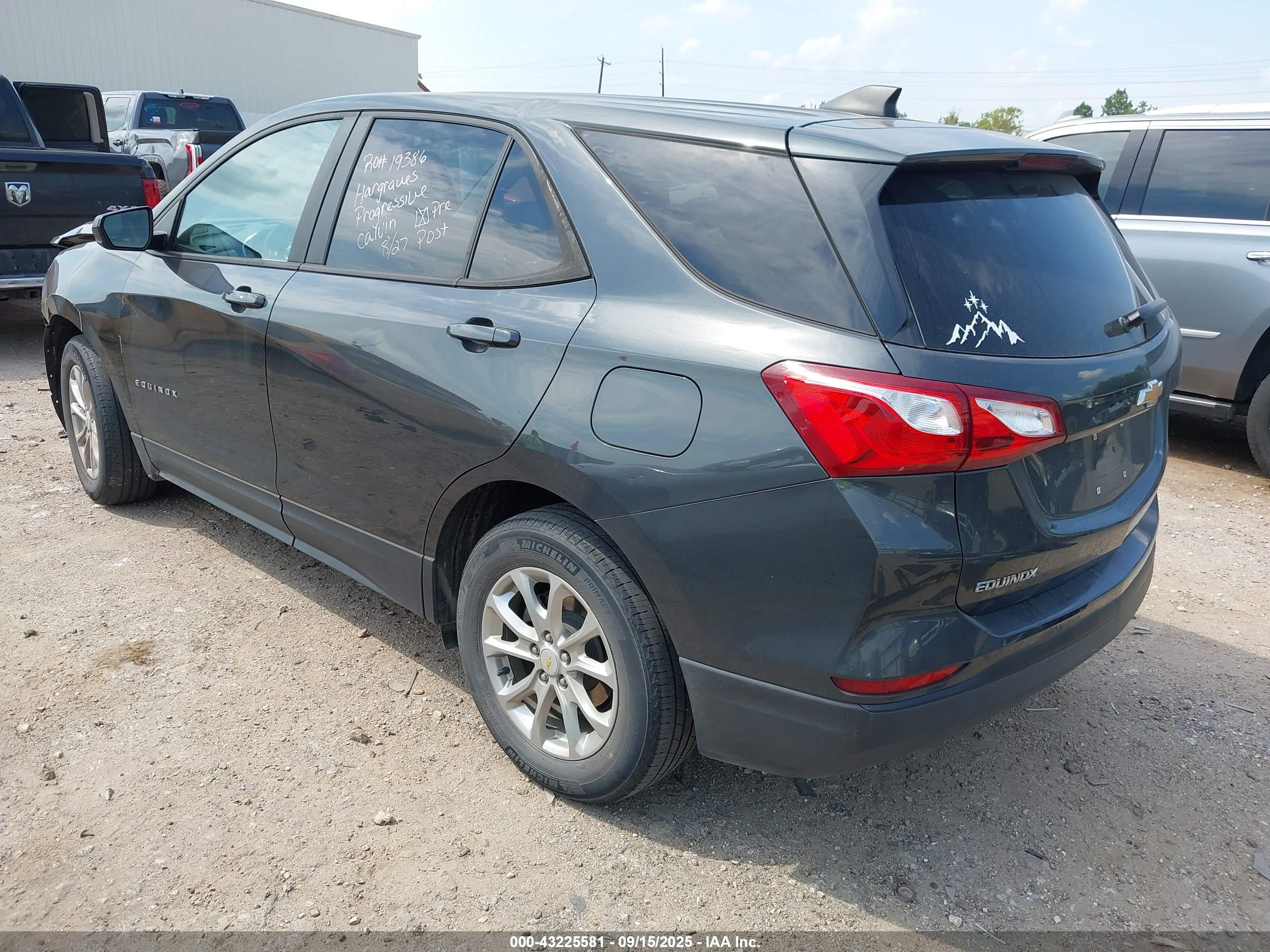 CHEVROLET EQUINOX image 3