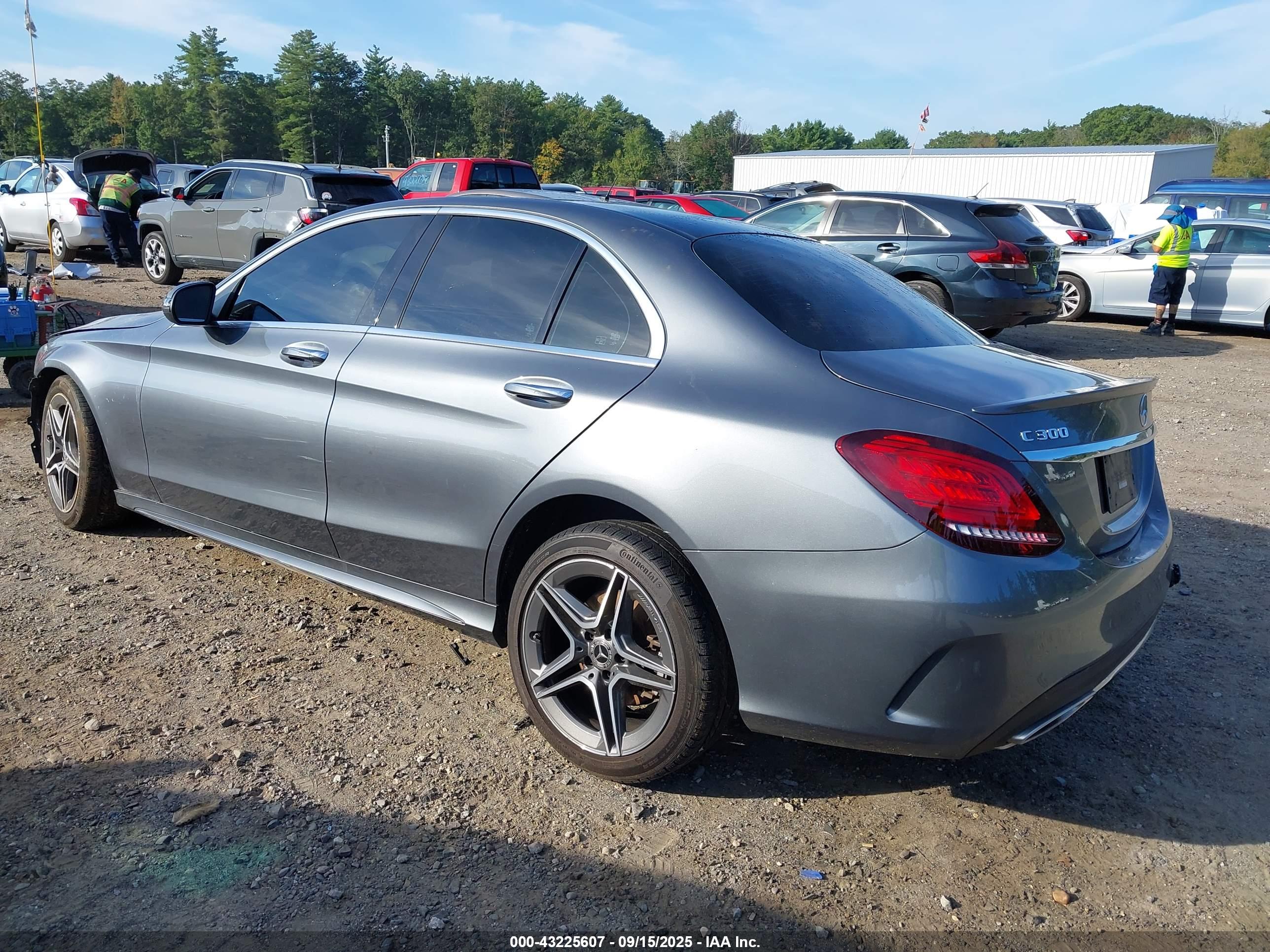MERCEDES-BENZ C image 3