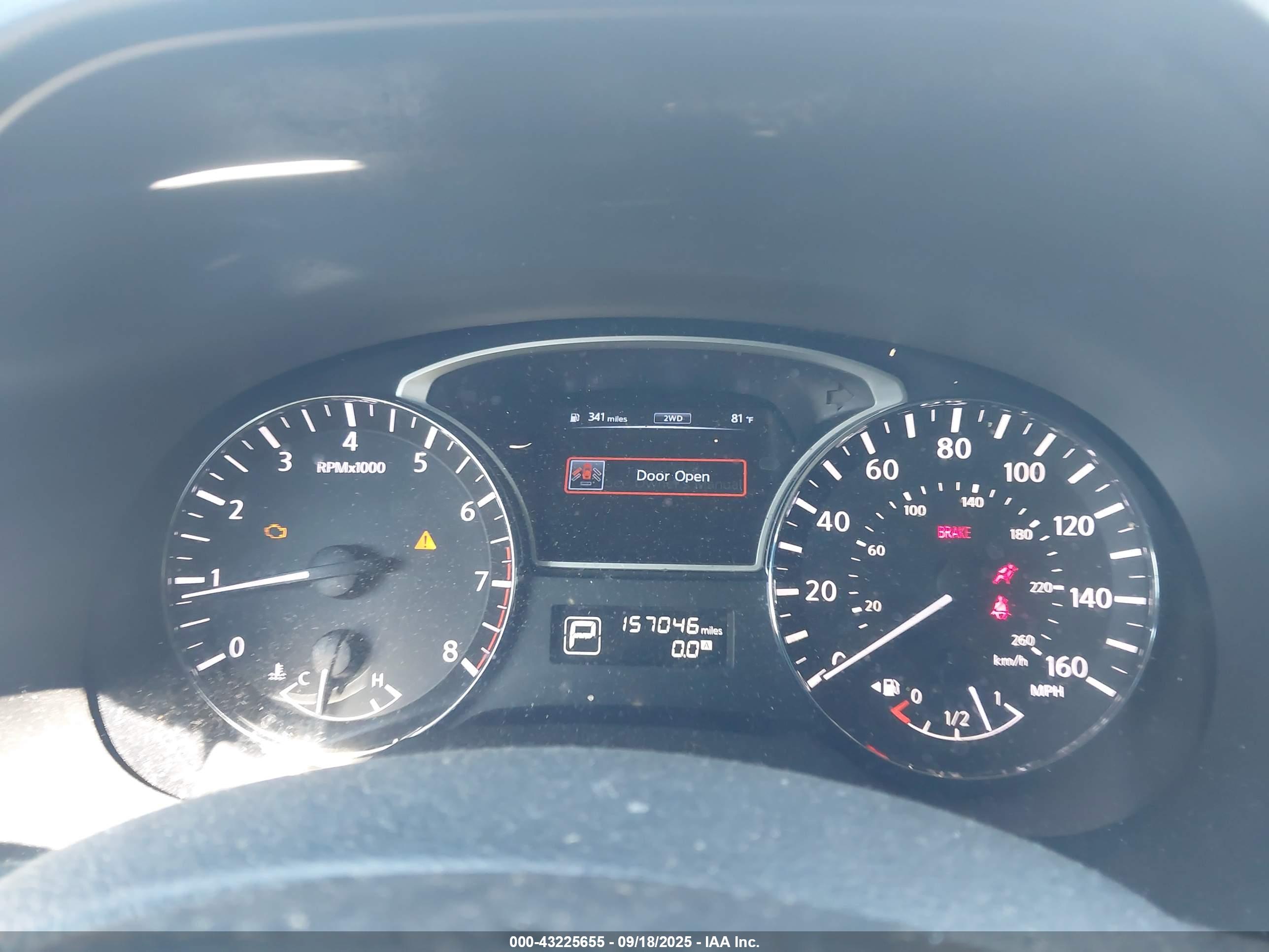 NISSAN PATHFINDER image 7