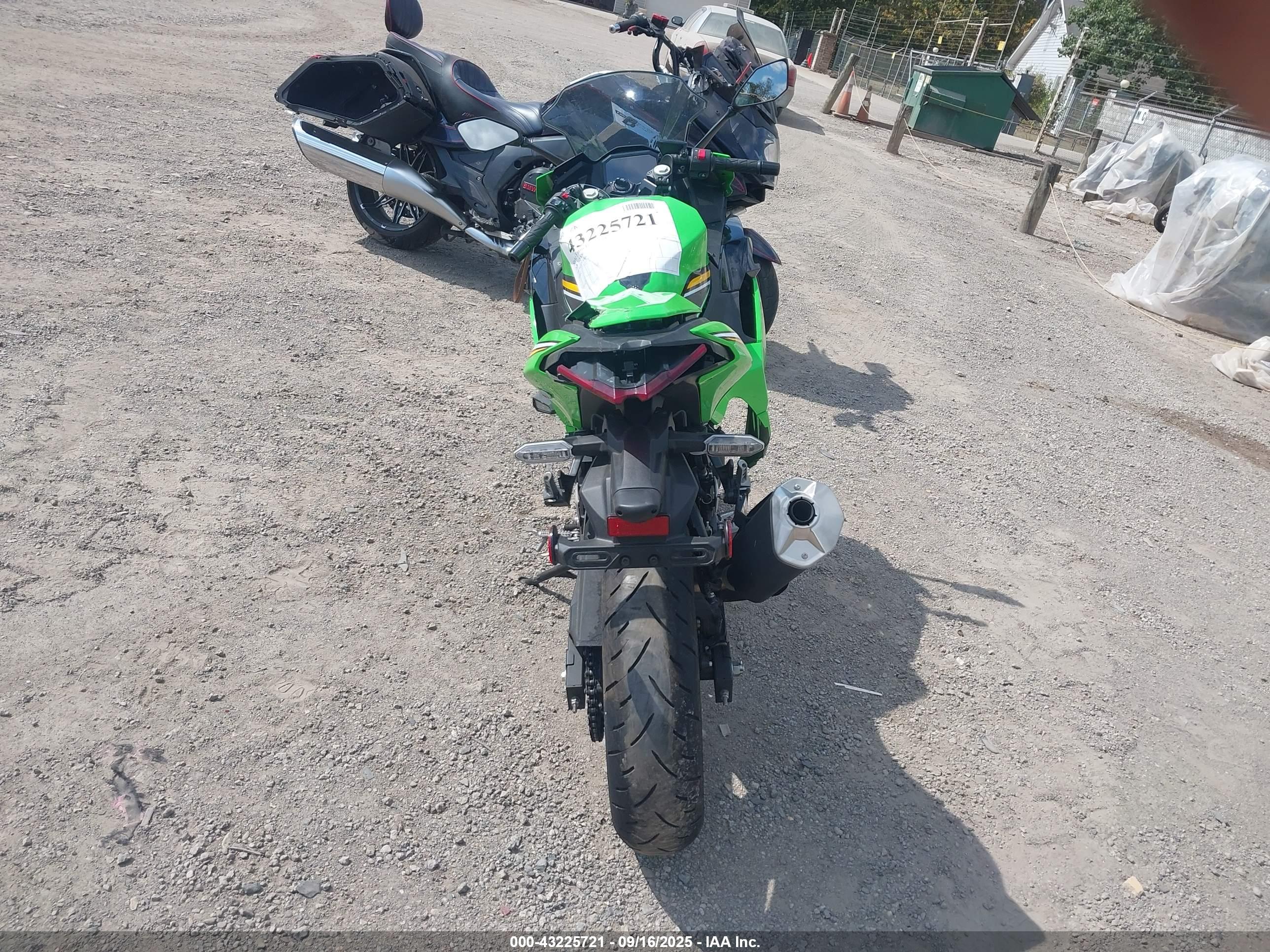 KAWASAKI EX500 image 6