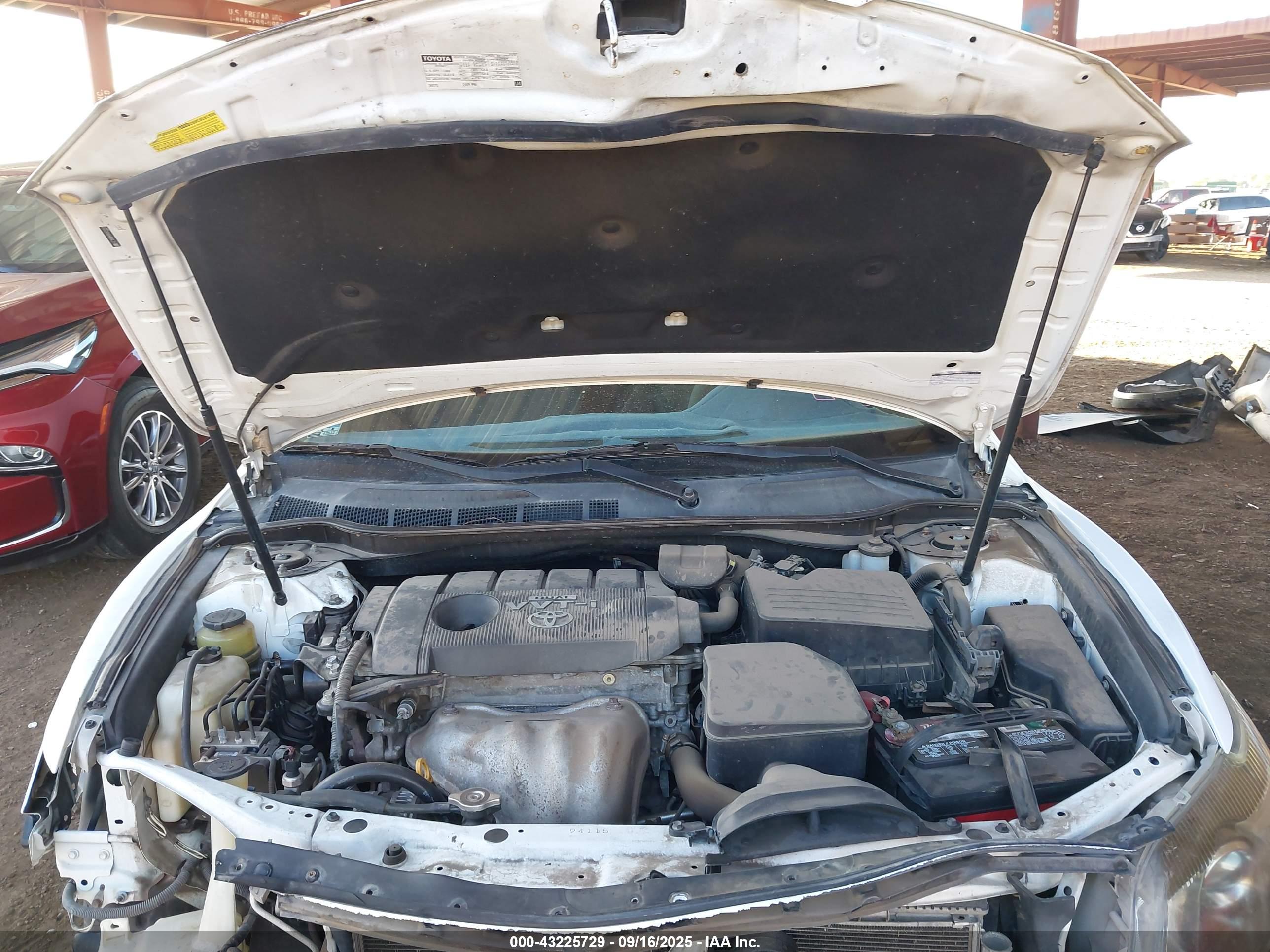TOYOTA CAMRY image 10