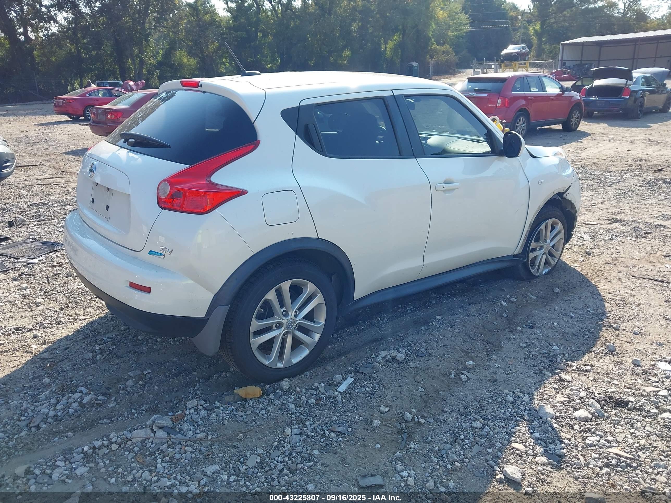 NISSAN JUKE image 4