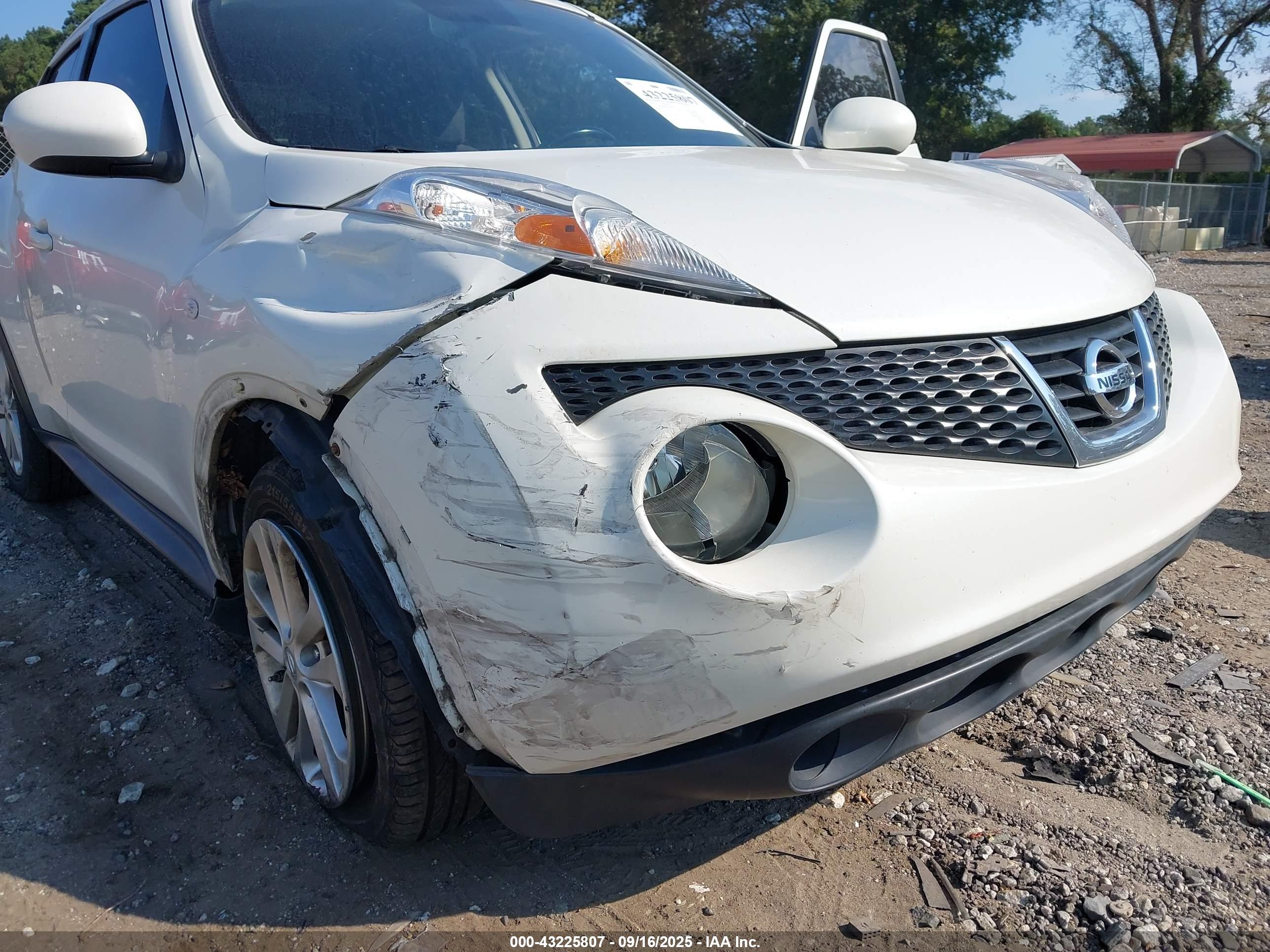NISSAN JUKE image 6