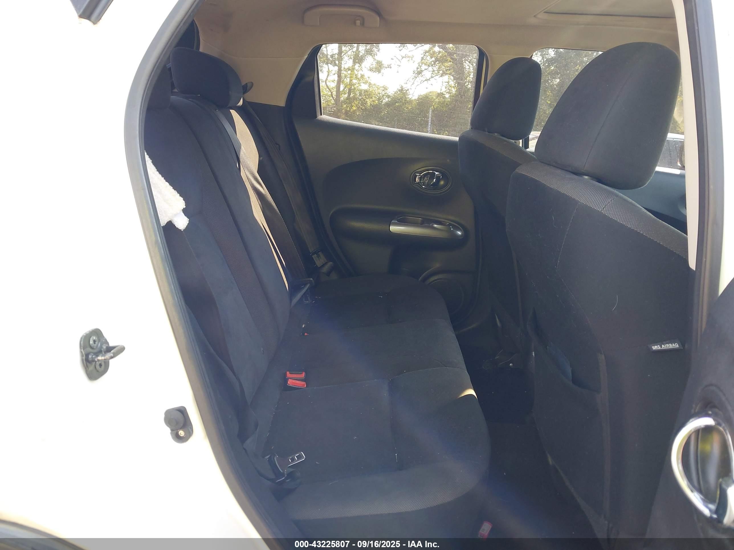 NISSAN JUKE image 8