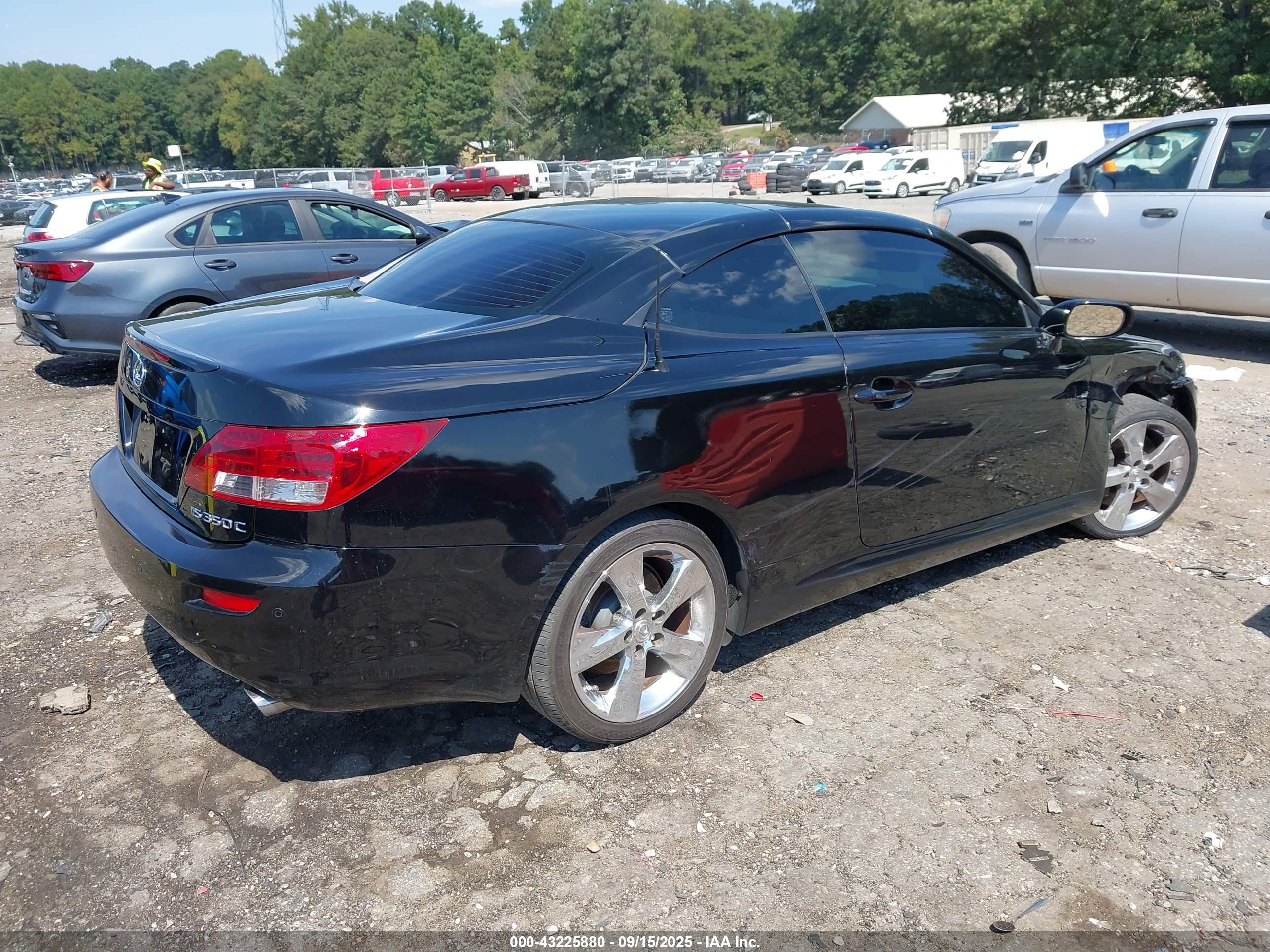 LEXUS IS image 4
