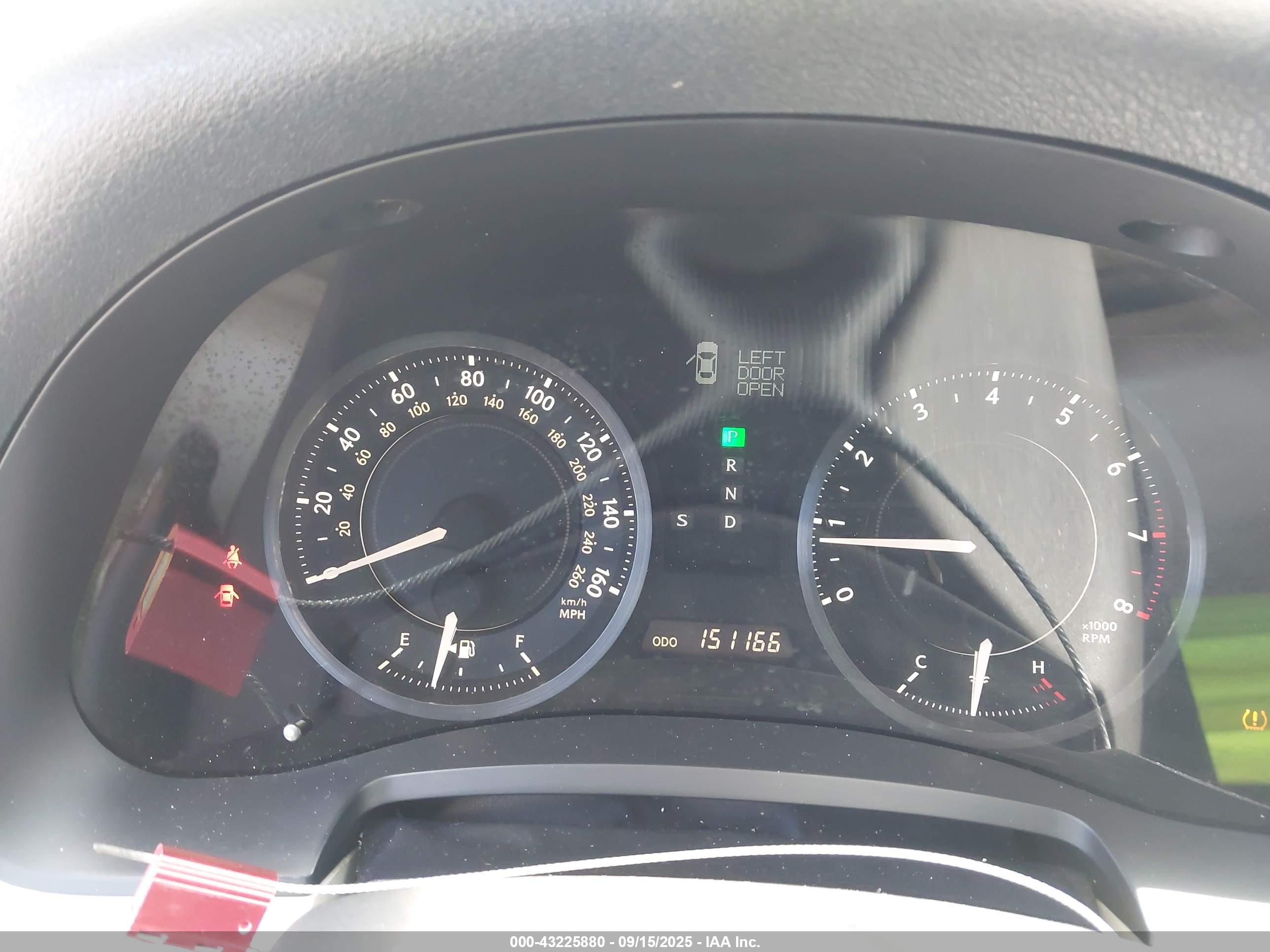 LEXUS IS image 7