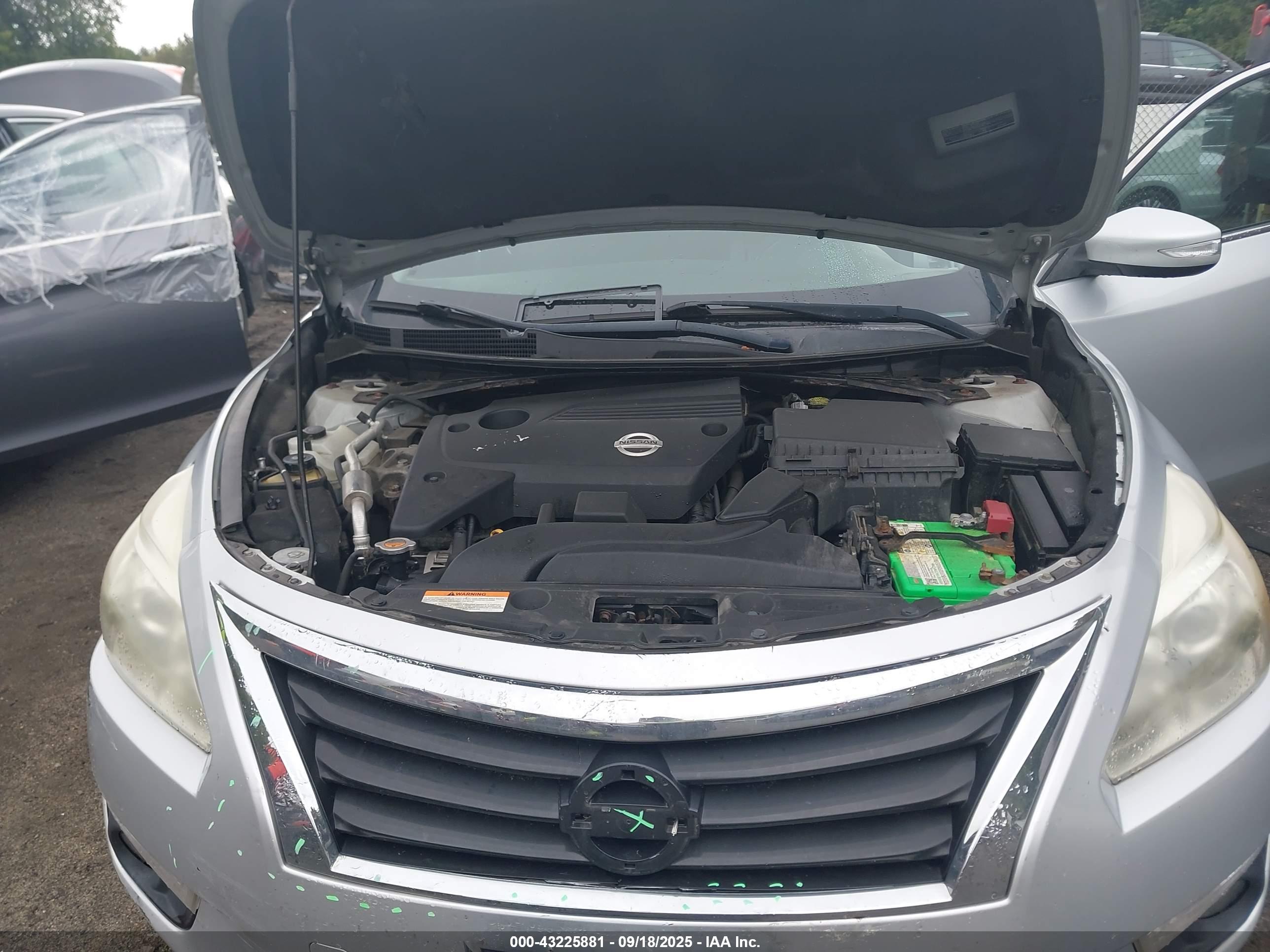 NISSAN ALTIMA image 10