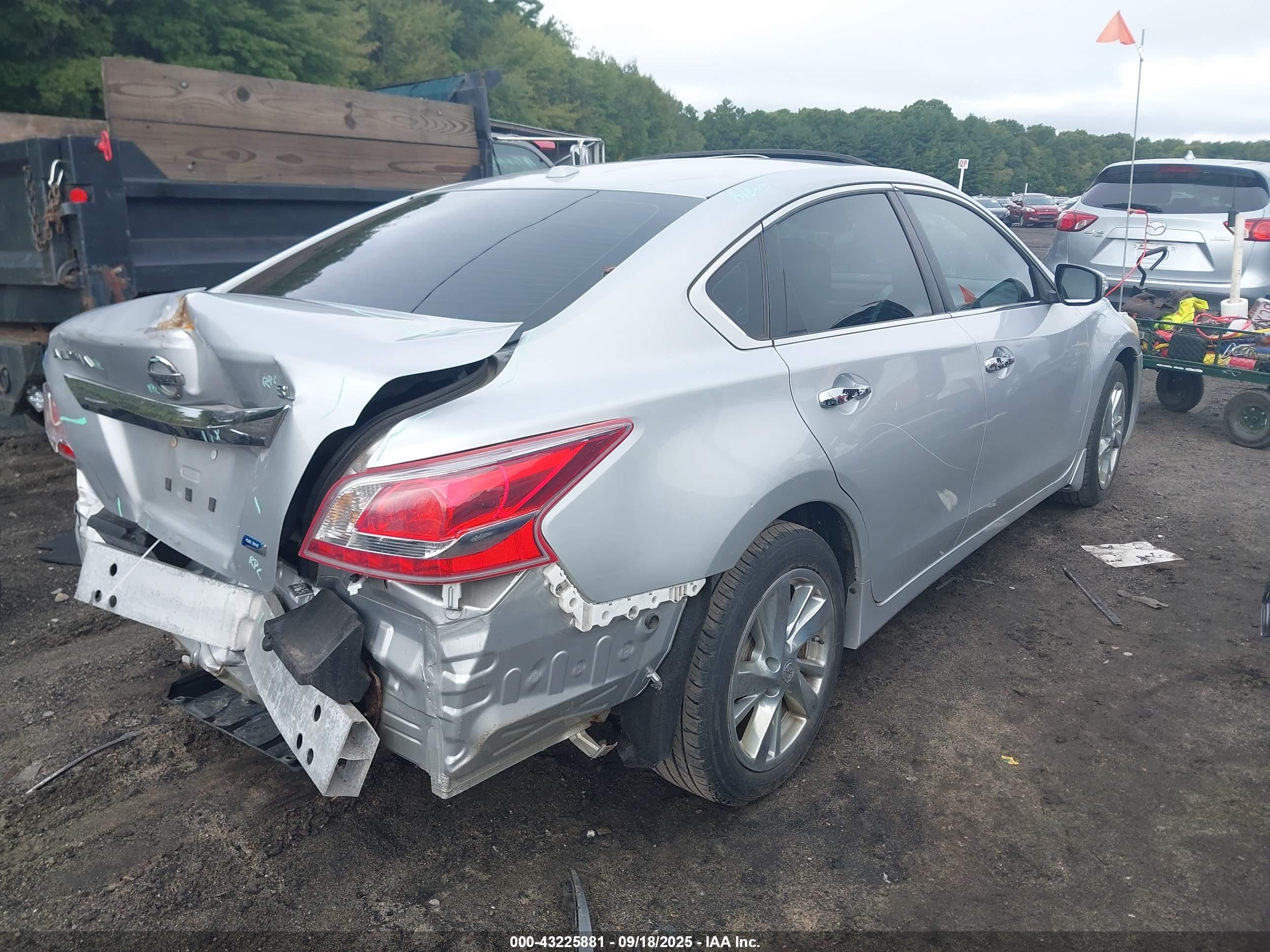 NISSAN ALTIMA image 4