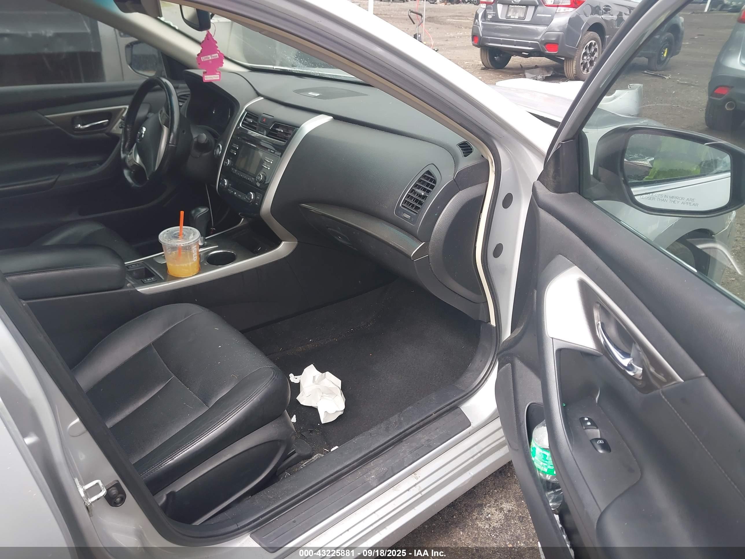 NISSAN ALTIMA image 5