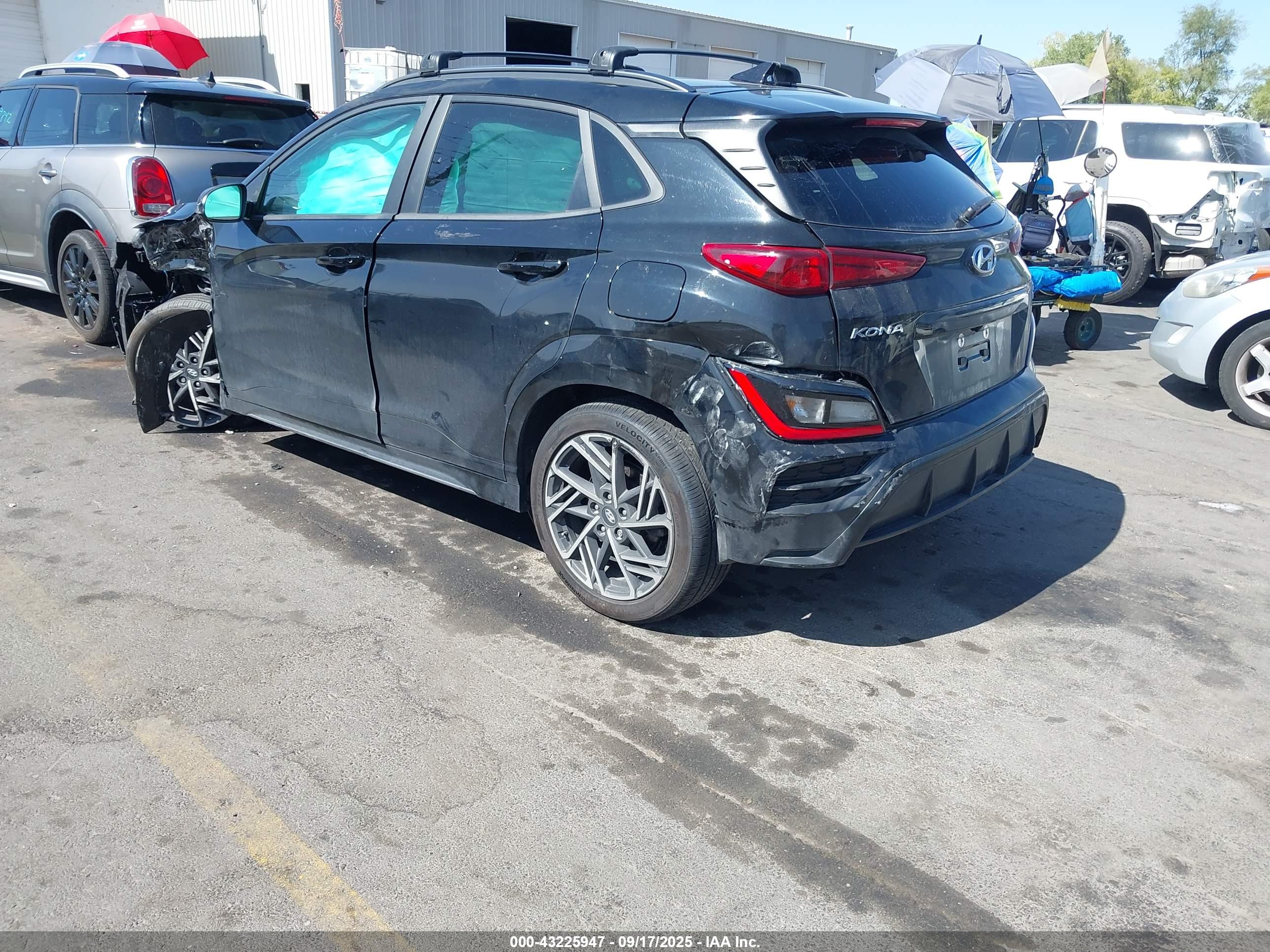 HYUNDAI KONA image 3
