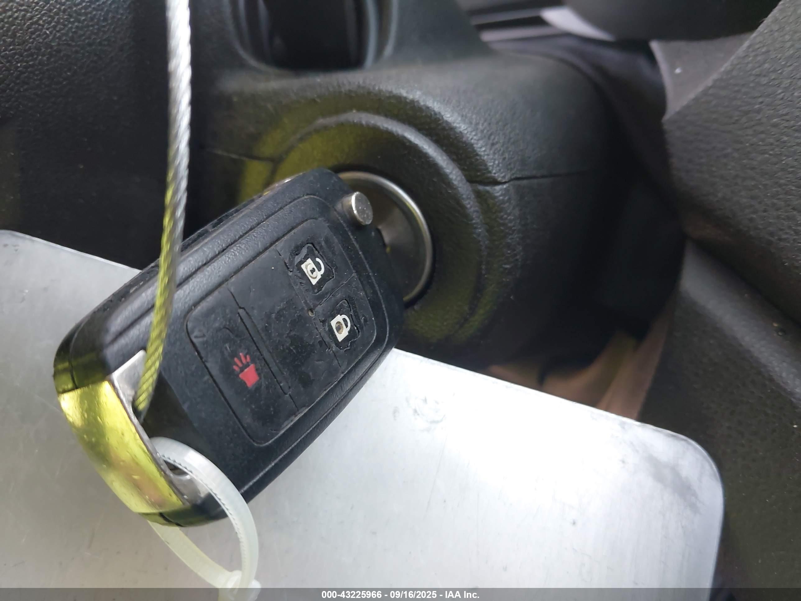 GMC TERRAIN image 11