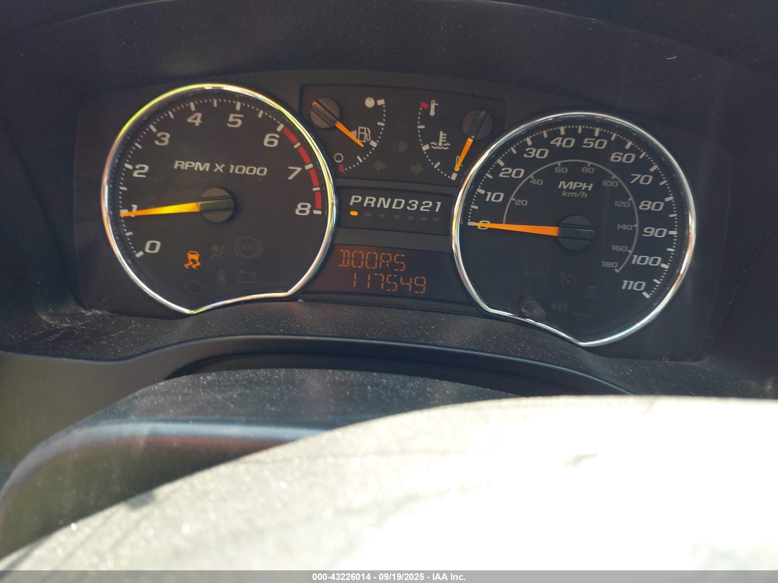 CHEVROLET COLORADO image 7