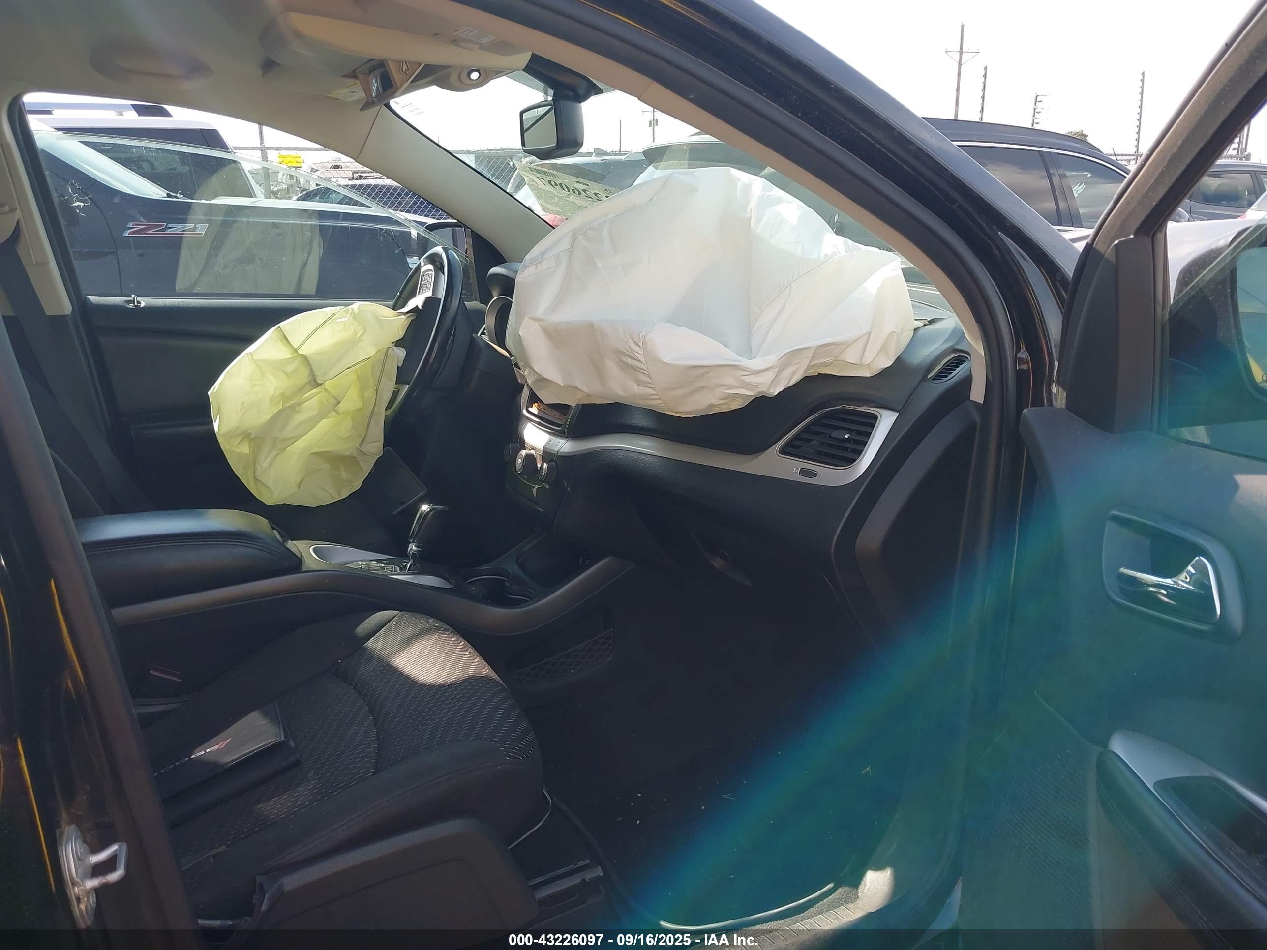 DODGE JOURNEY image 5