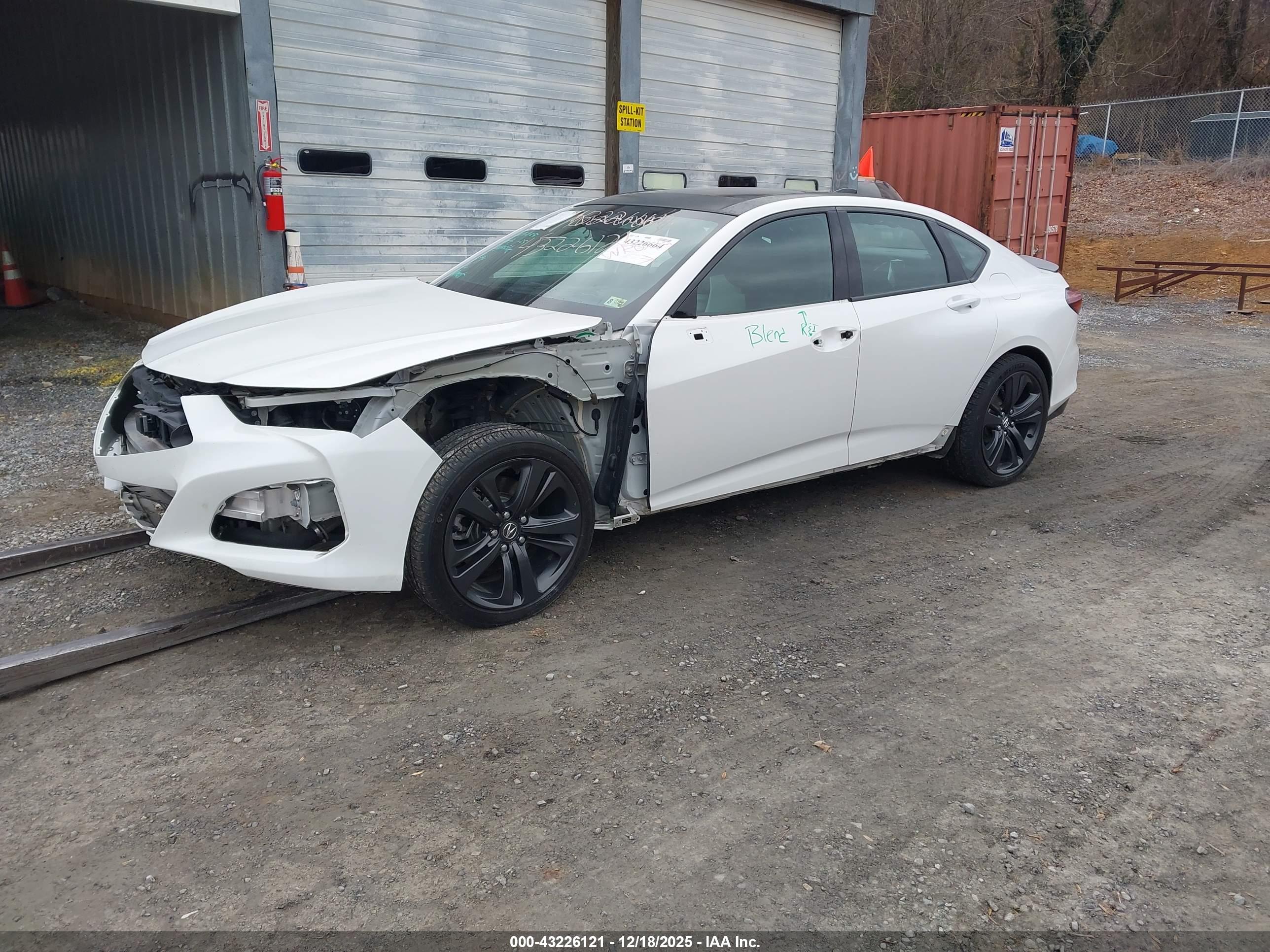 ACURA TLX image 2