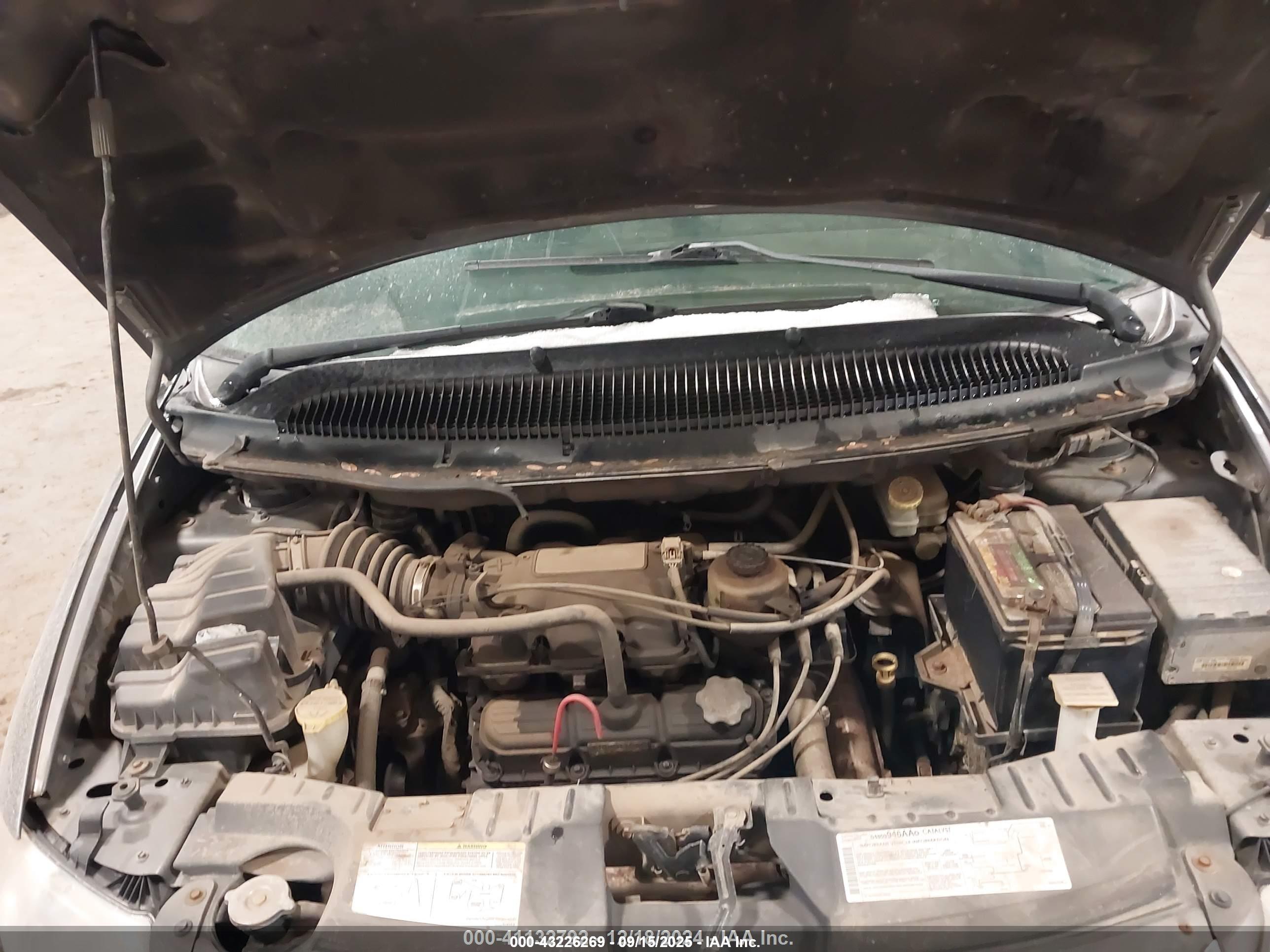 CHRYSLER TOWN image 10