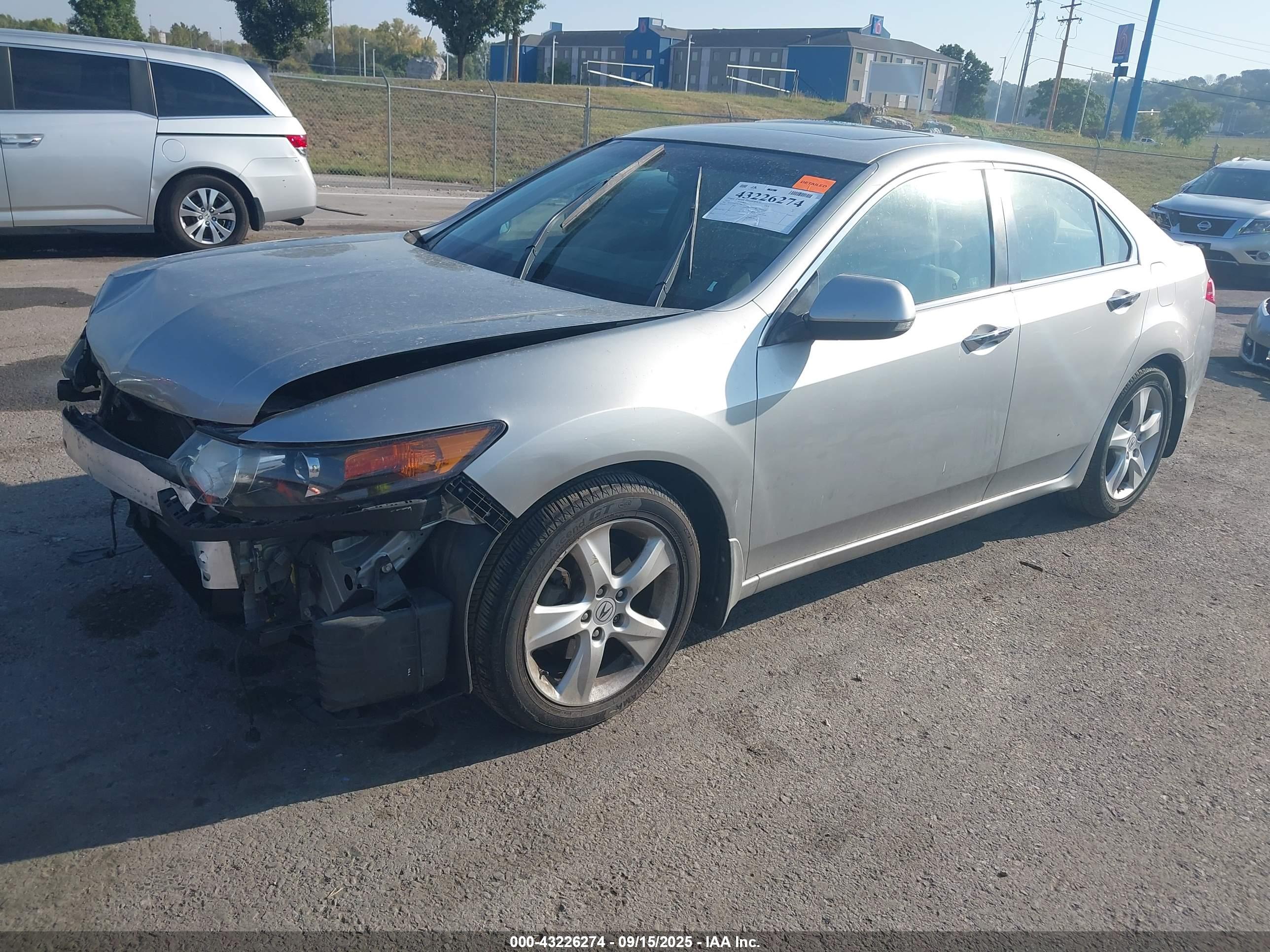 ACURA TSX image 2