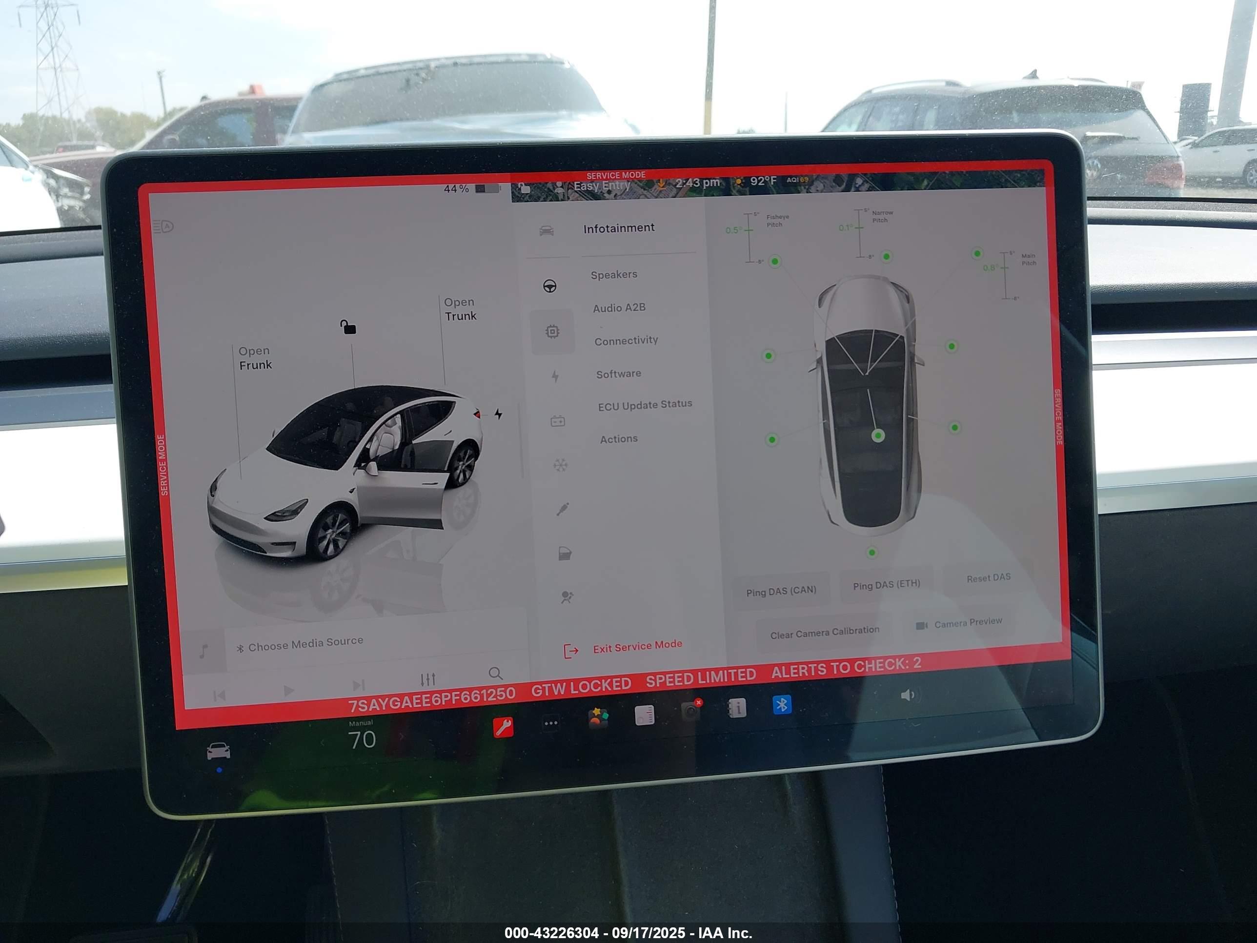 TESLA MODEL image 7
