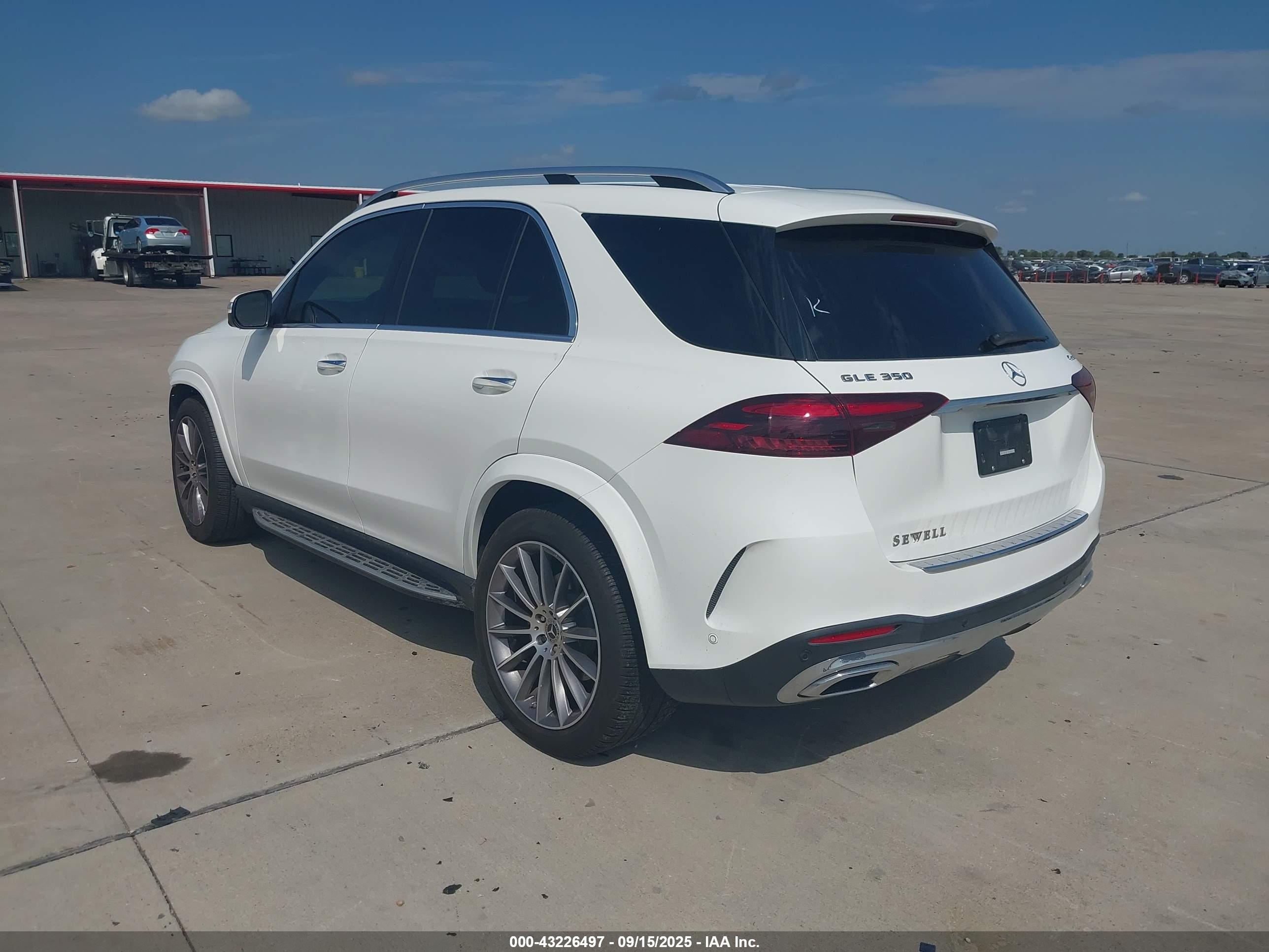 MERCEDES-BENZ GLE image 3