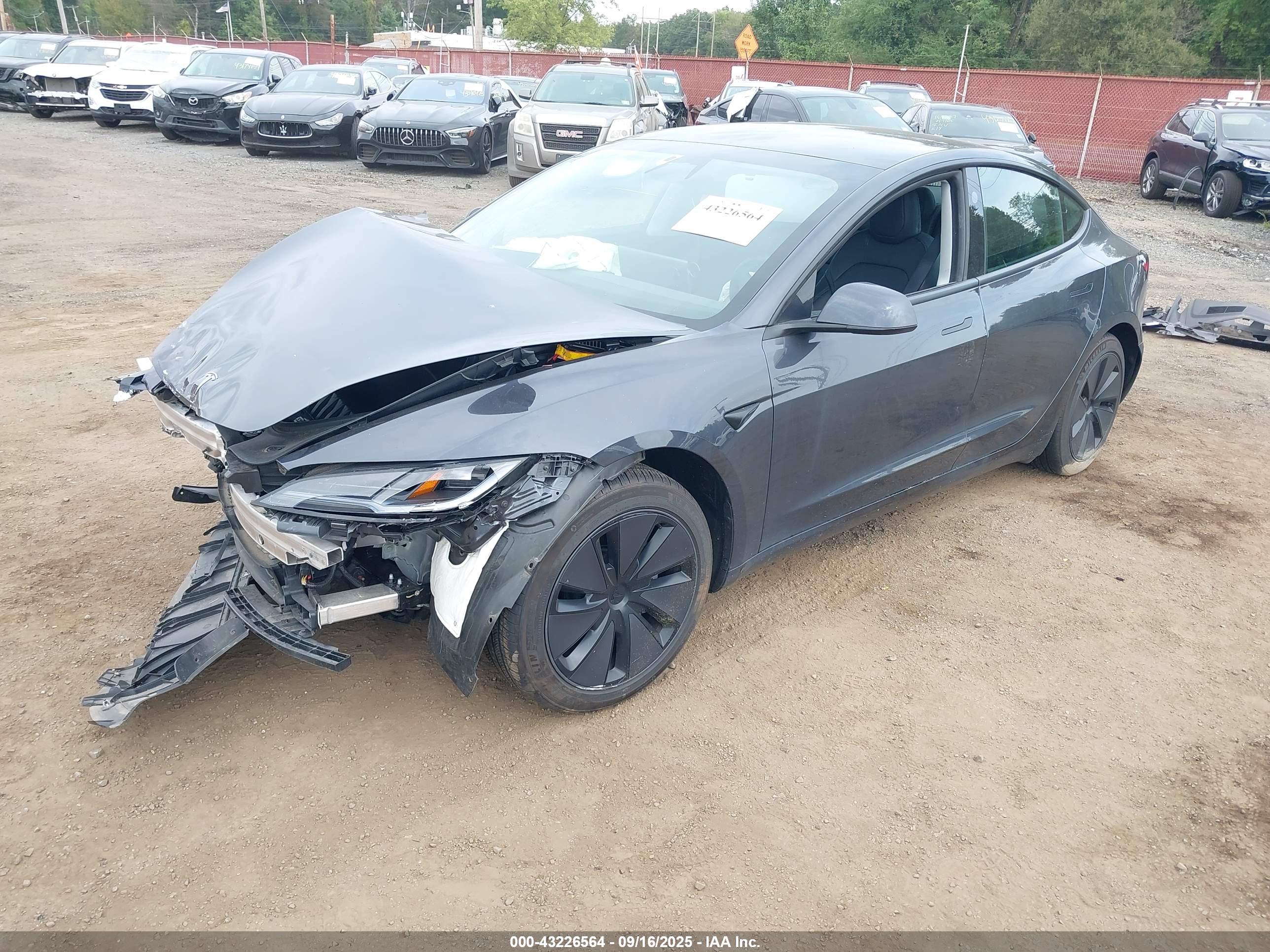 TESLA MODEL image 2
