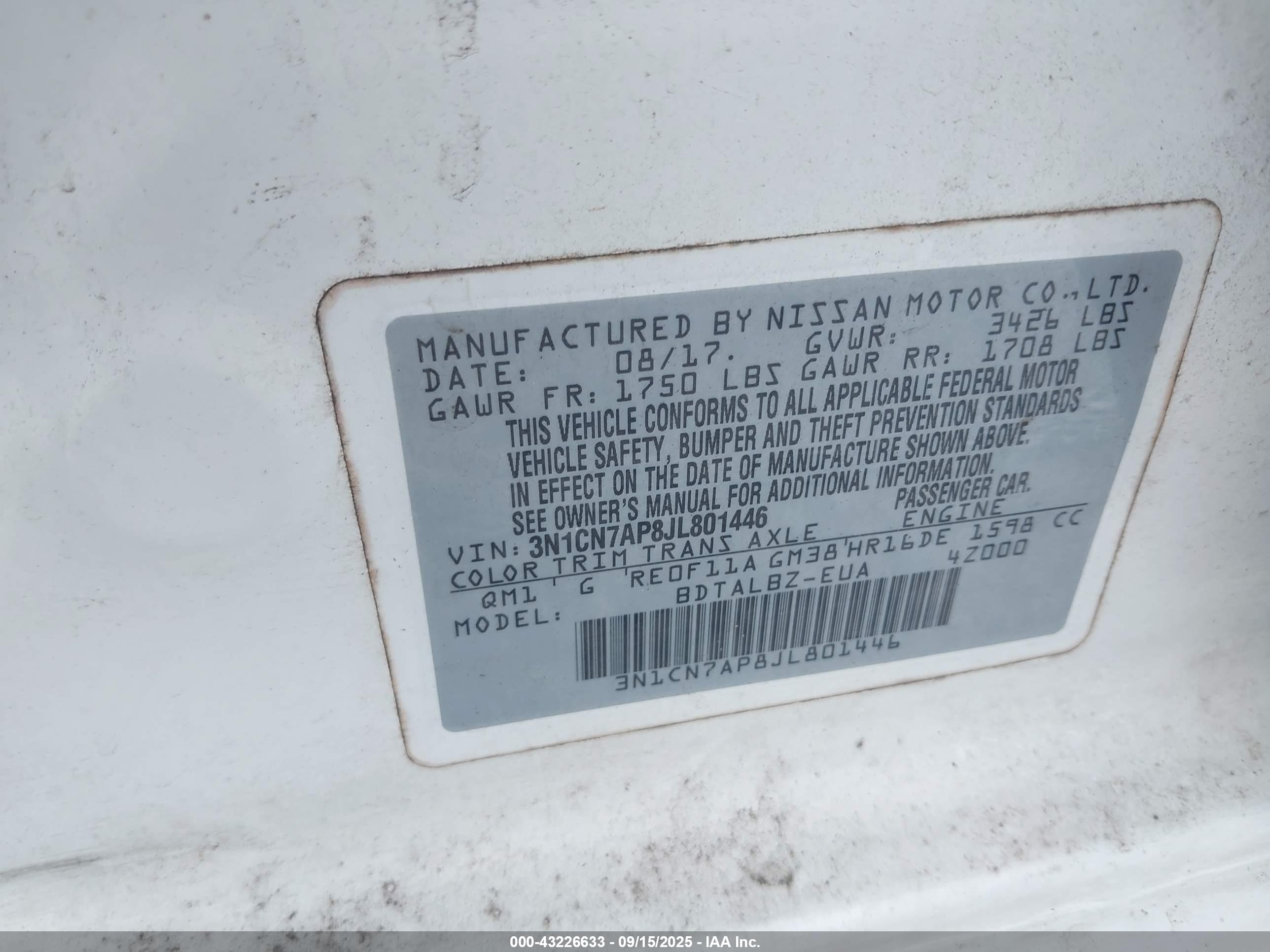 NISSAN VERSA image 9