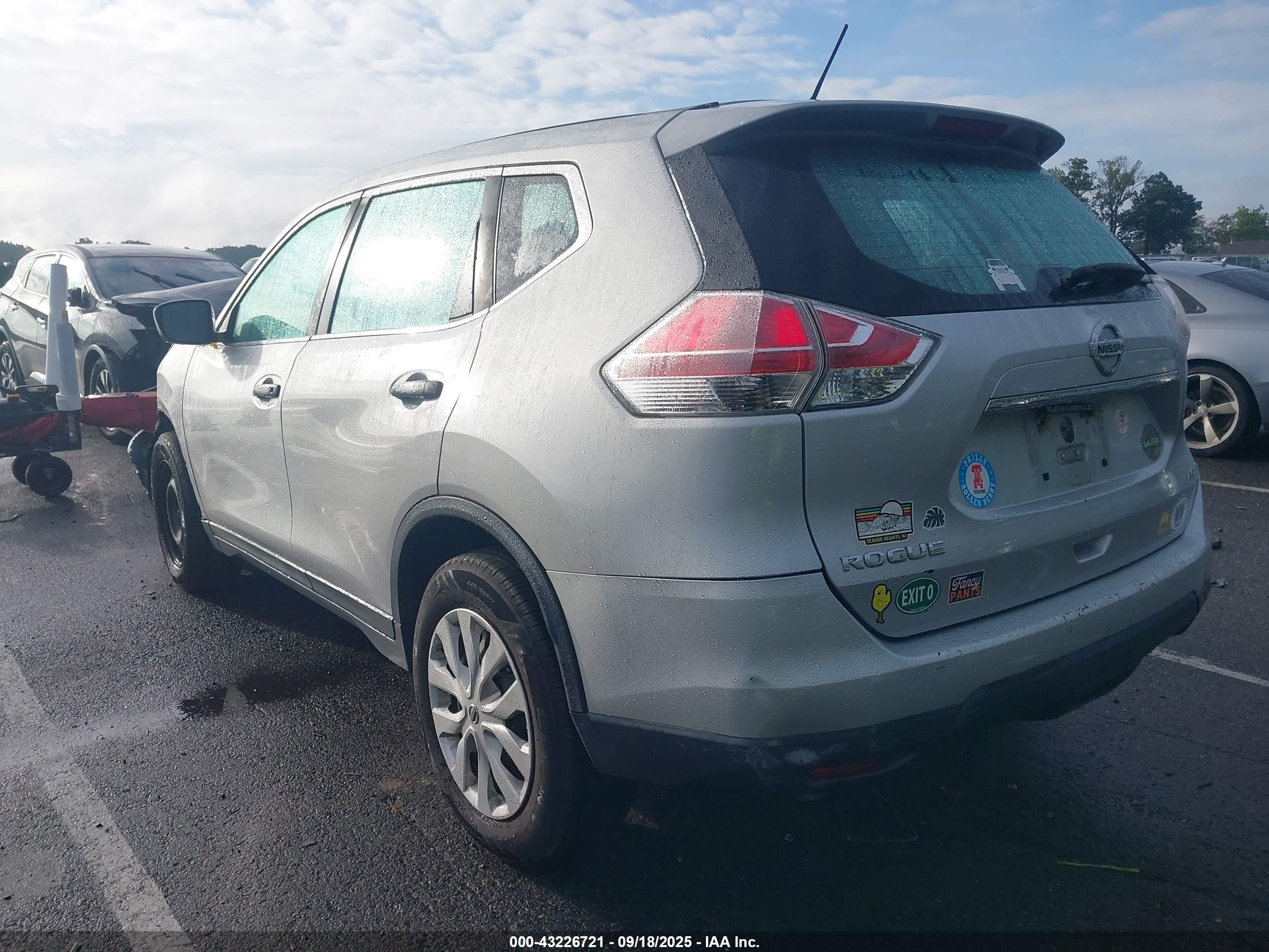 NISSAN ROGUE image 3