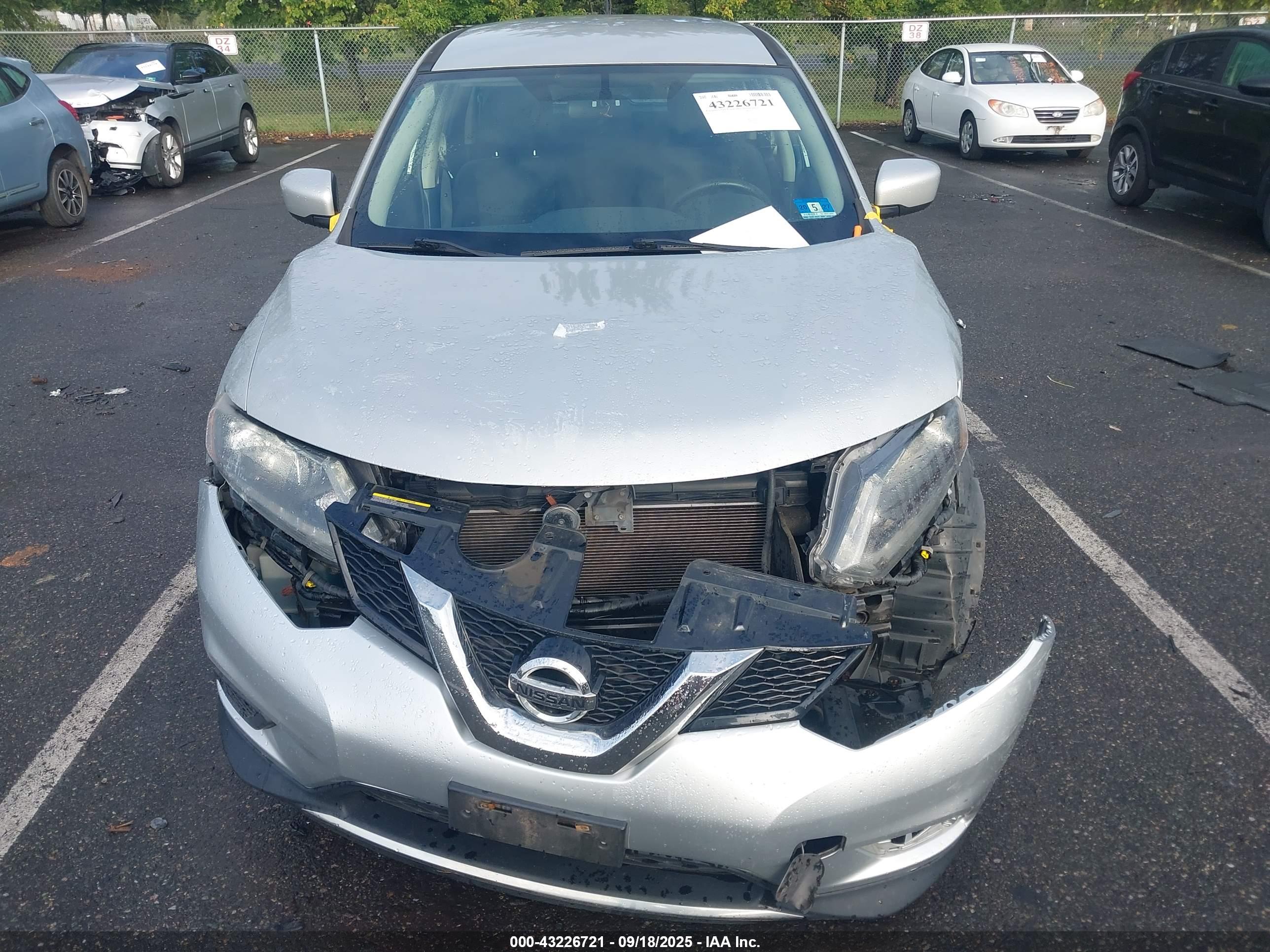 NISSAN ROGUE image 6