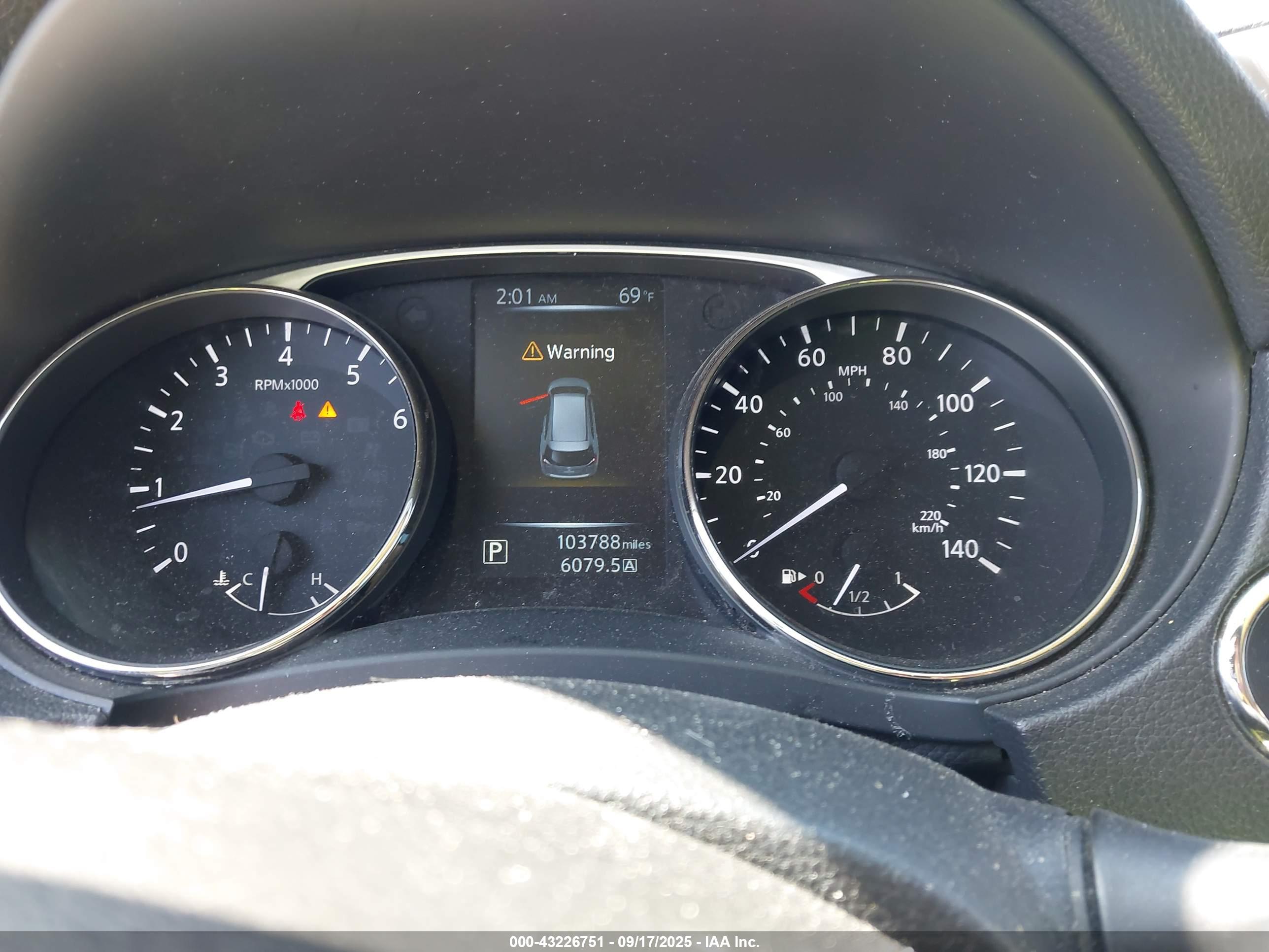 NISSAN ROGUE image 7