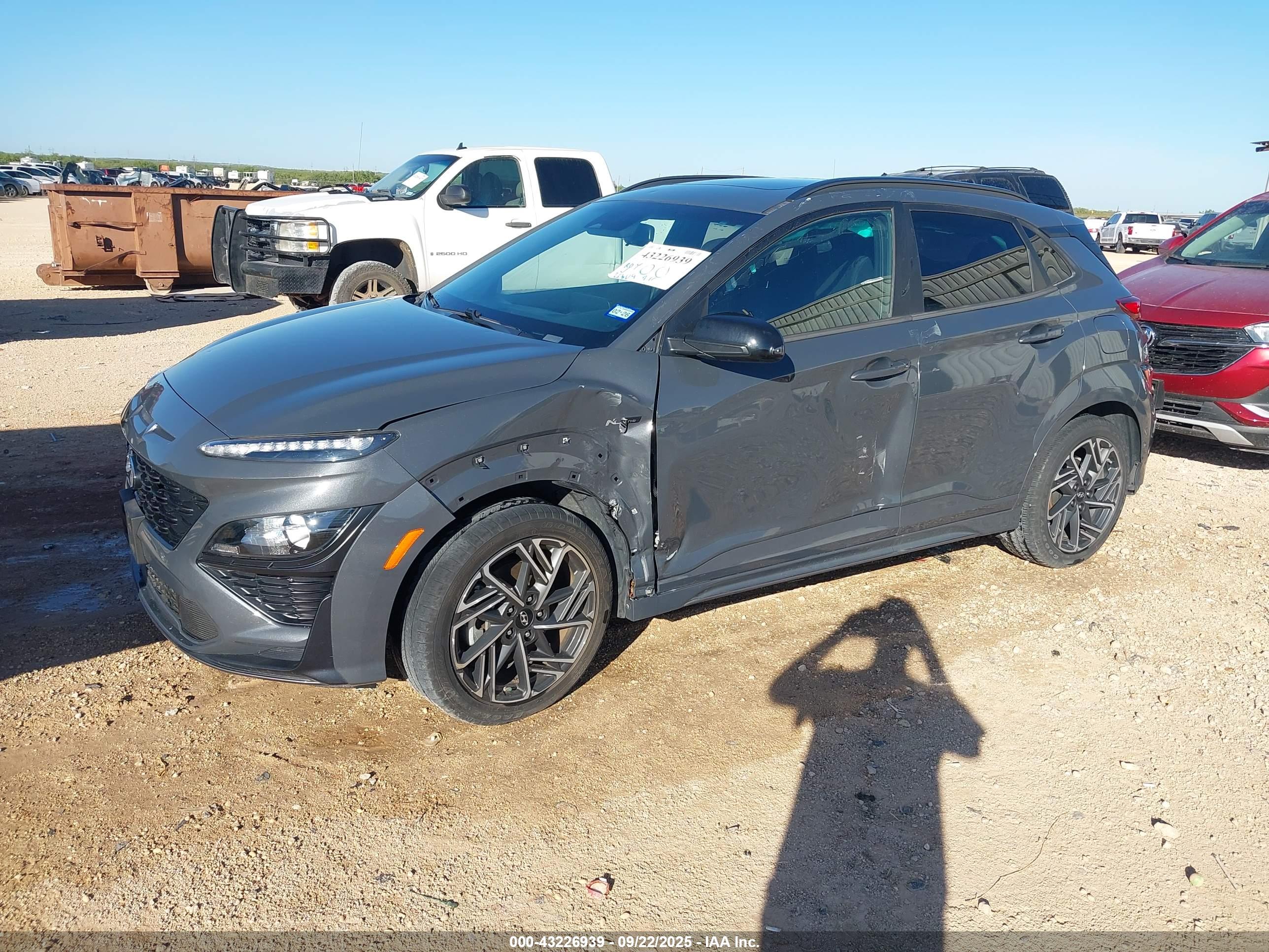 HYUNDAI KONA image 2