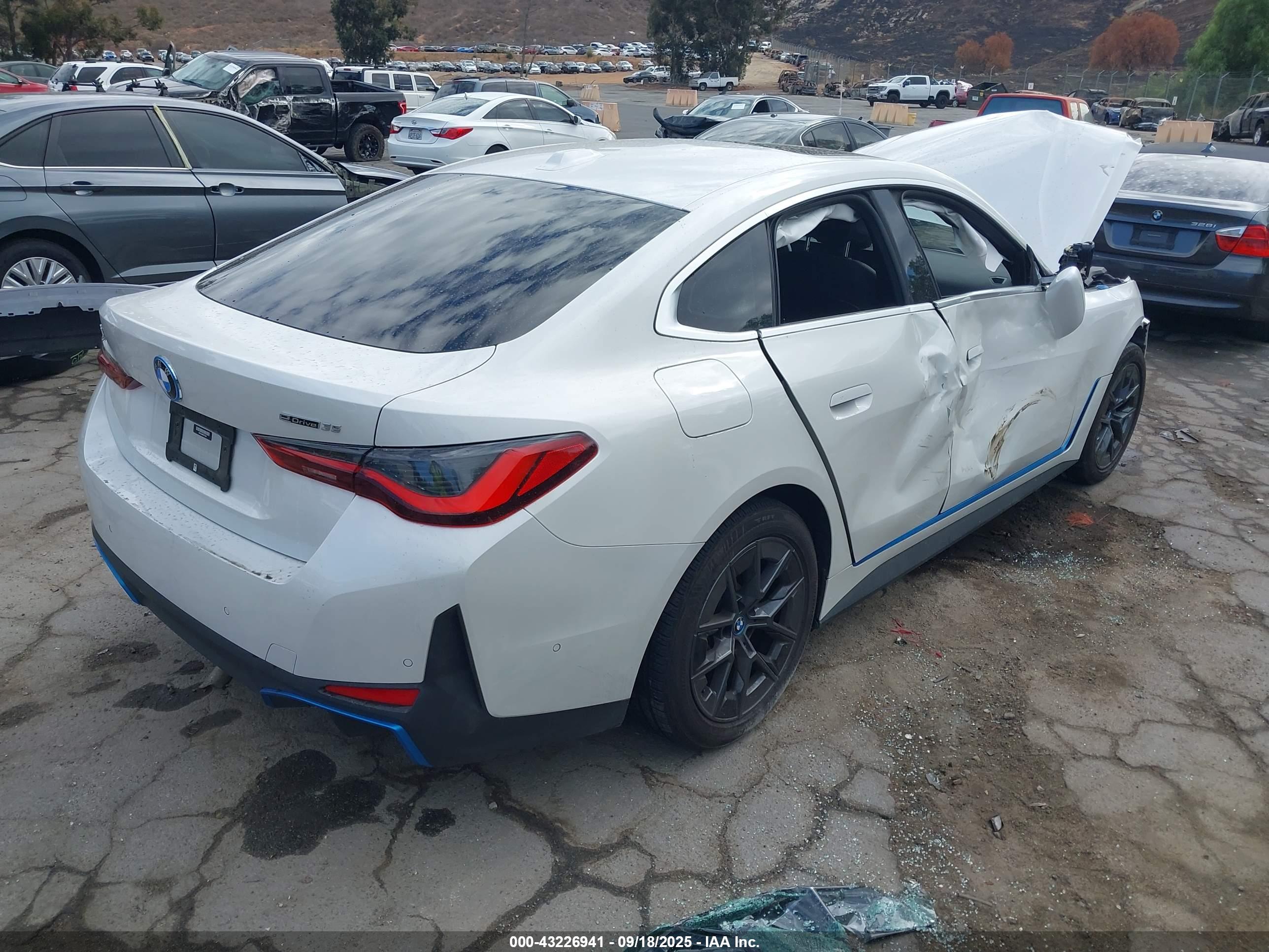 BMW I4 image 4