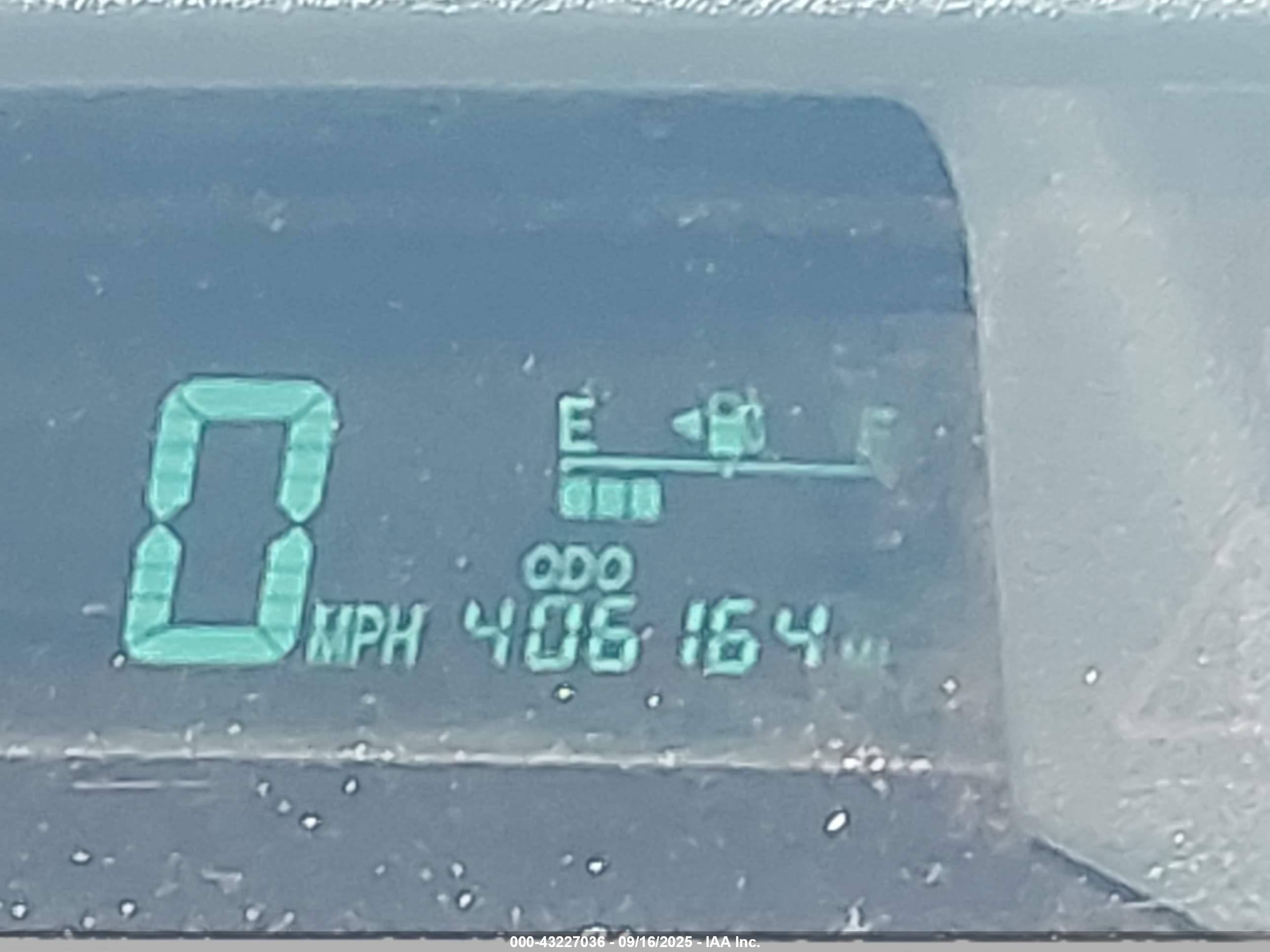TOYOTA PRIUS image 7
