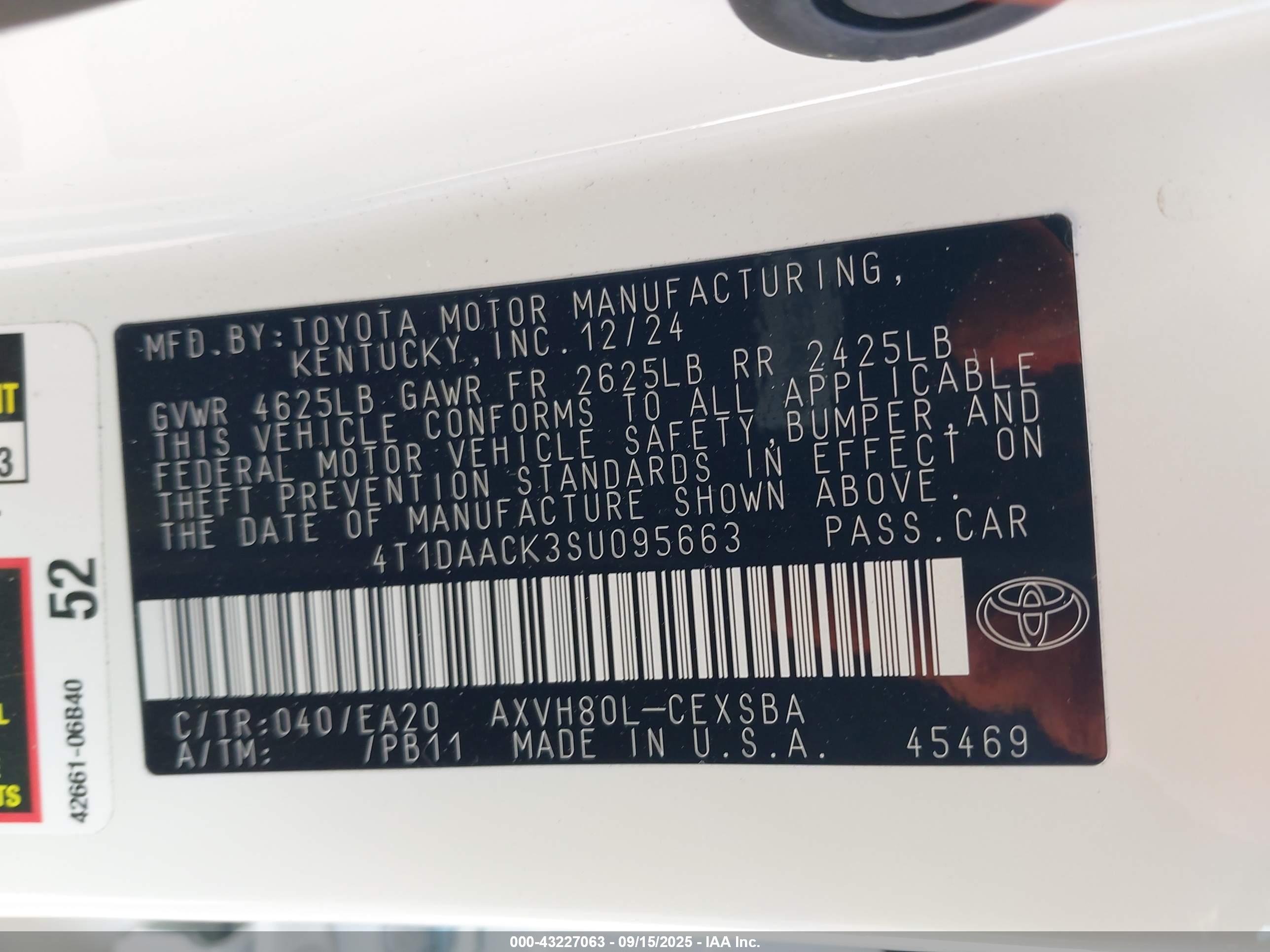 TOYOTA CAMRY image 9