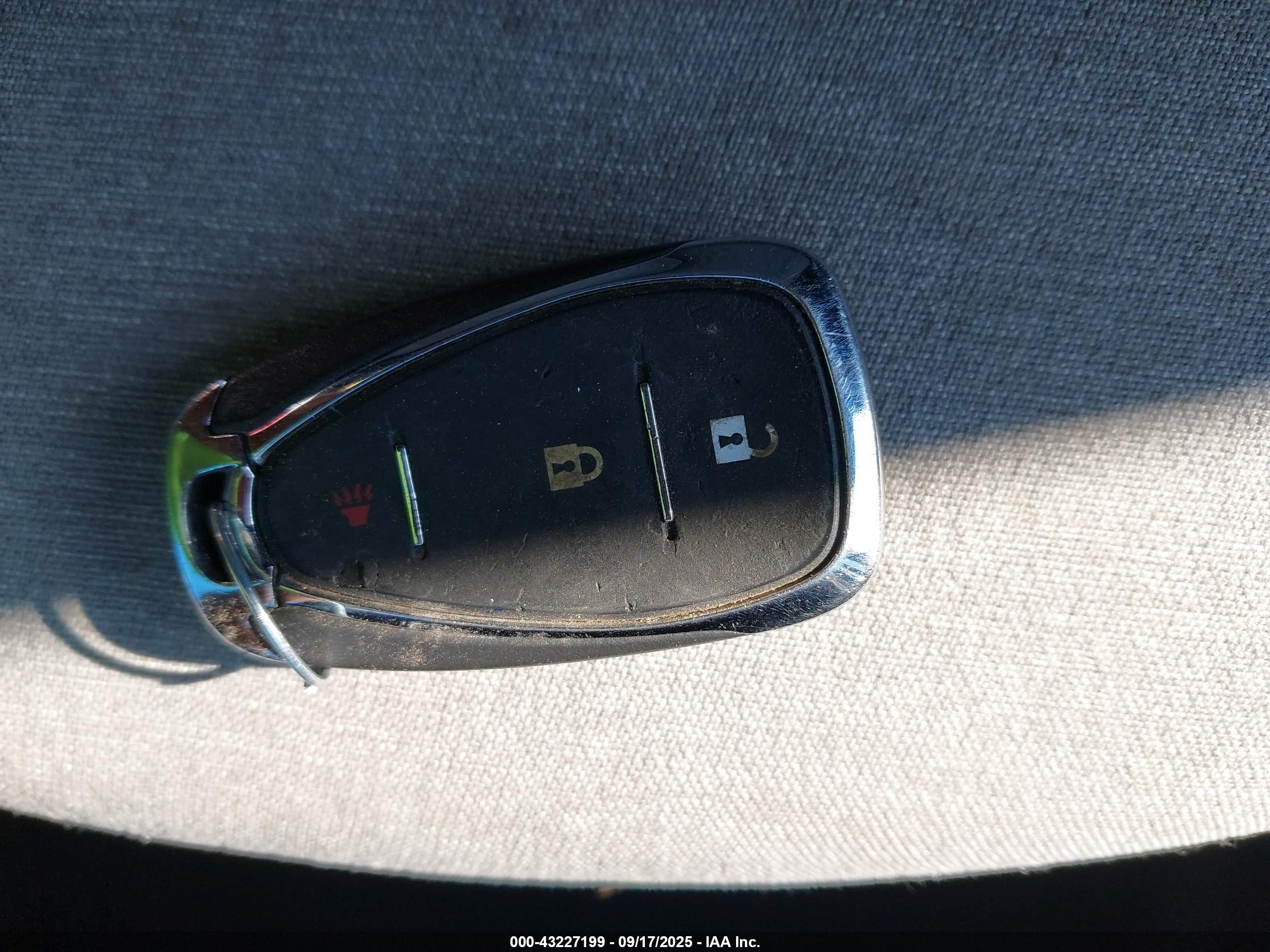 CHEVROLET EQUINOX image 11