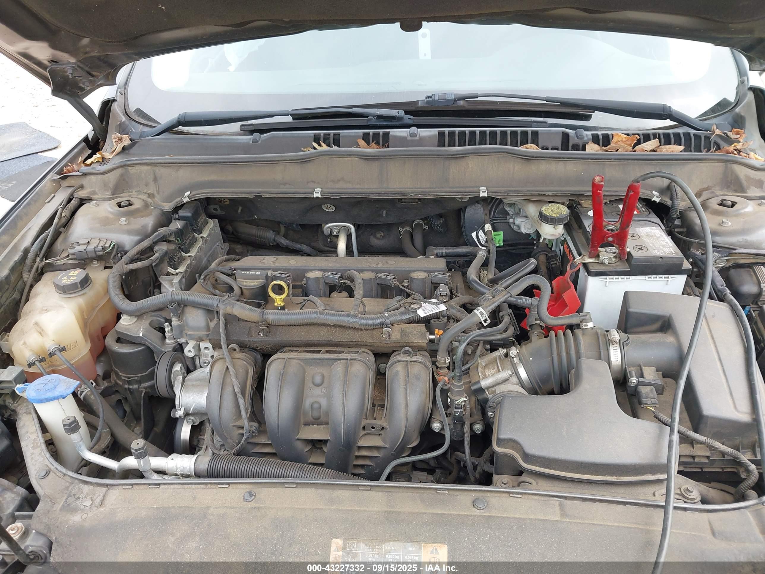 FORD FUSION image 10