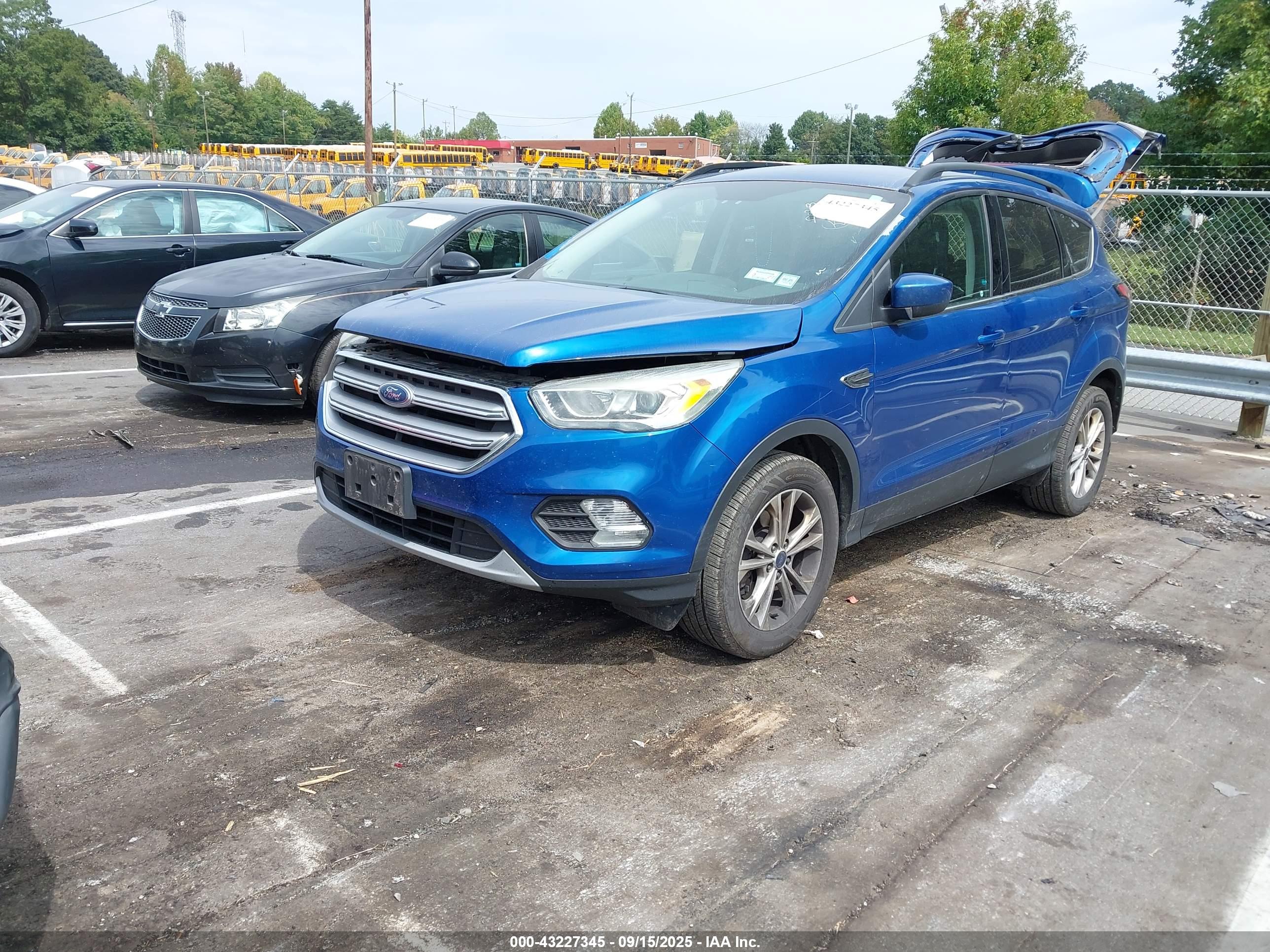 FORD ESCAPE image 2