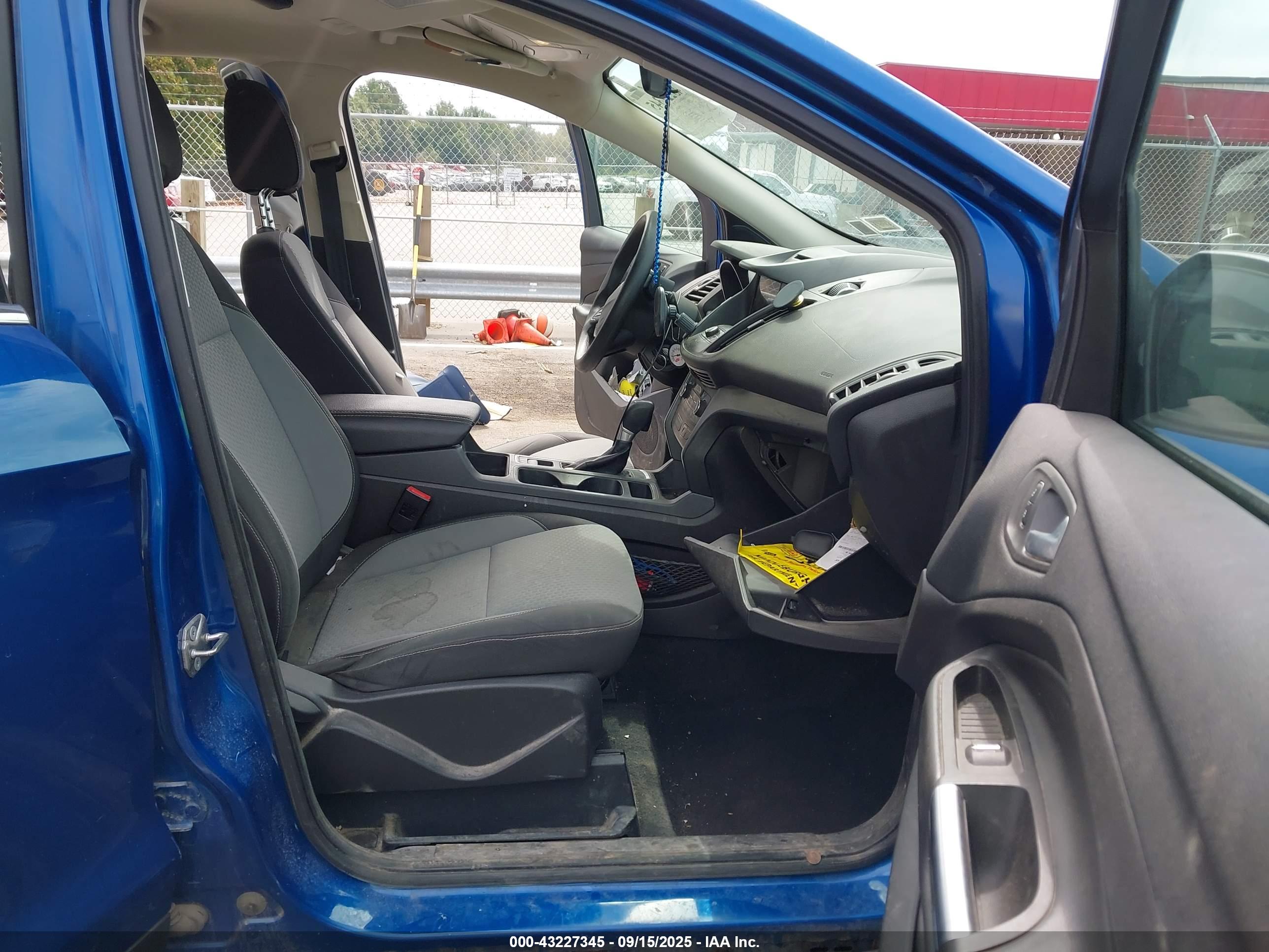 FORD ESCAPE image 5