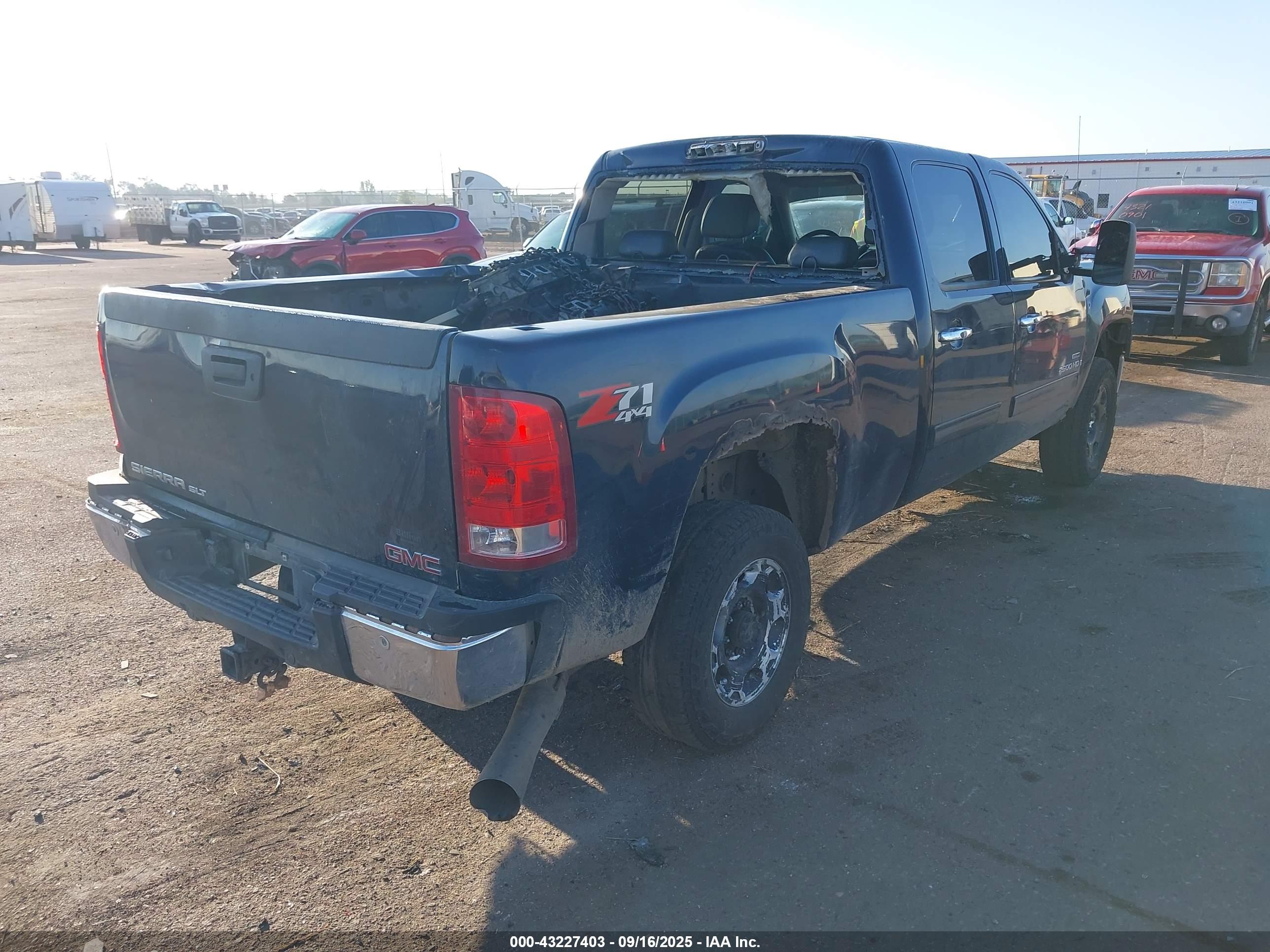 GMC SIERRA image 4