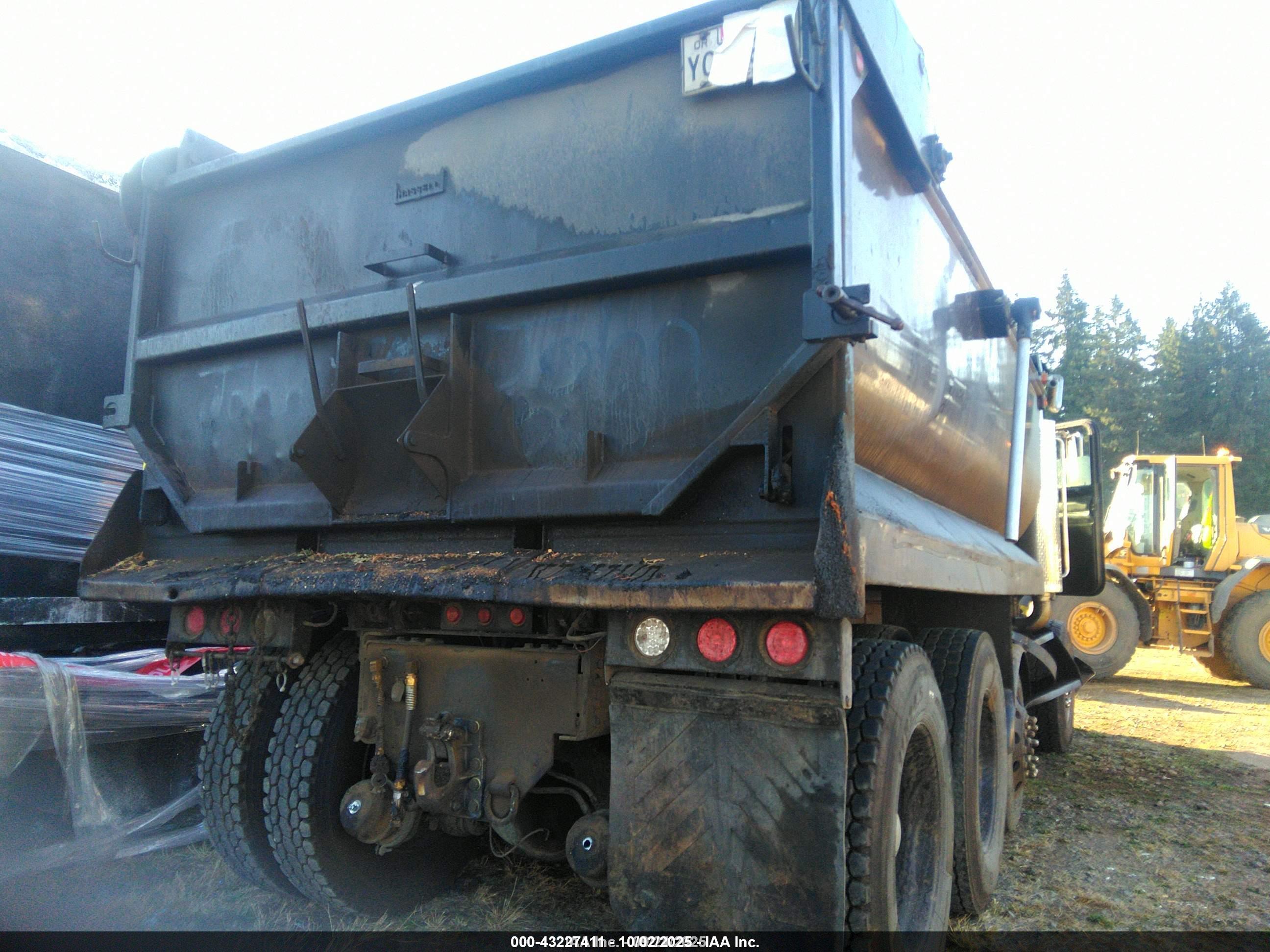 PETERBILT 378 image 4