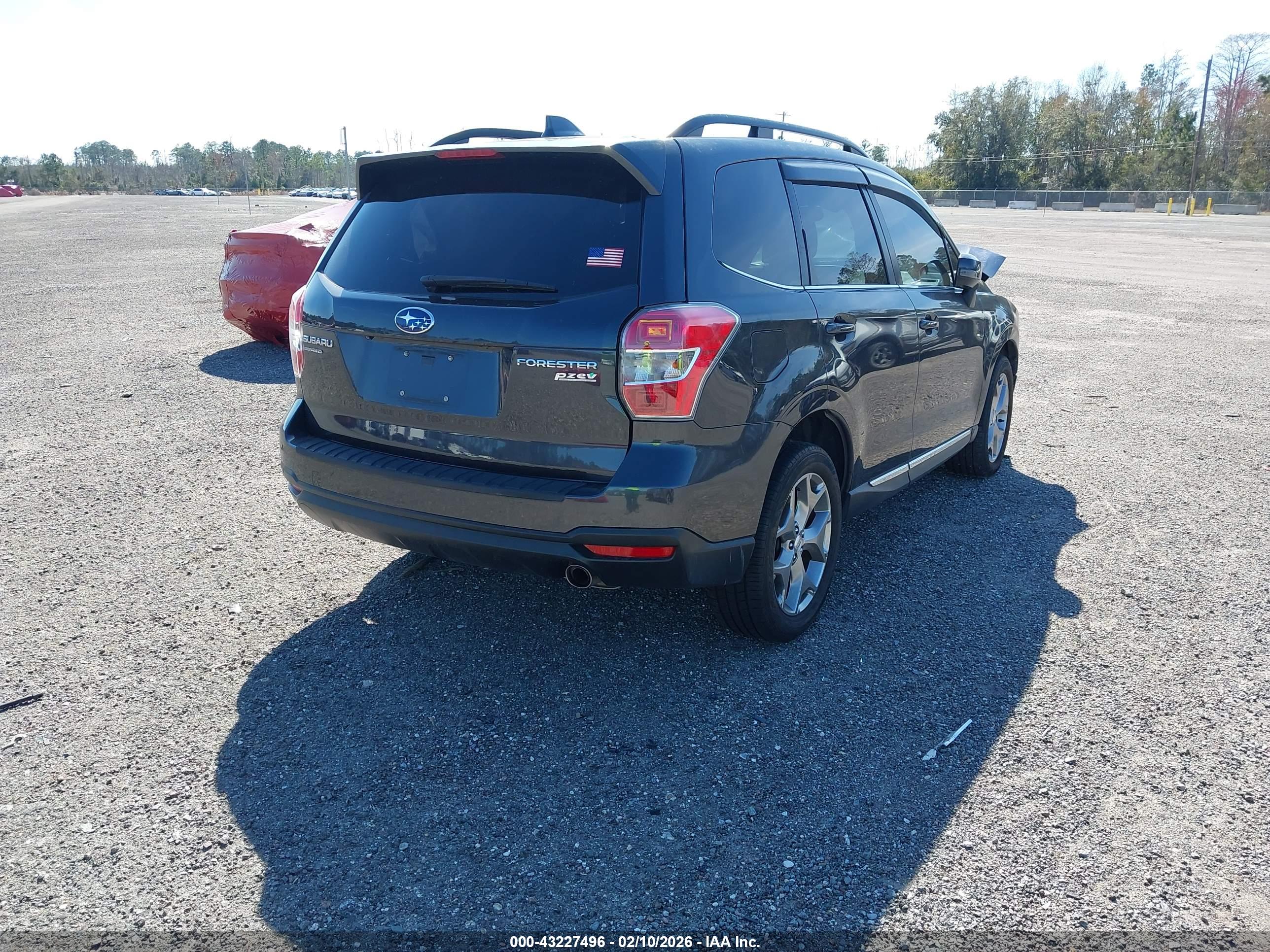SUBARU FORESTER image 4