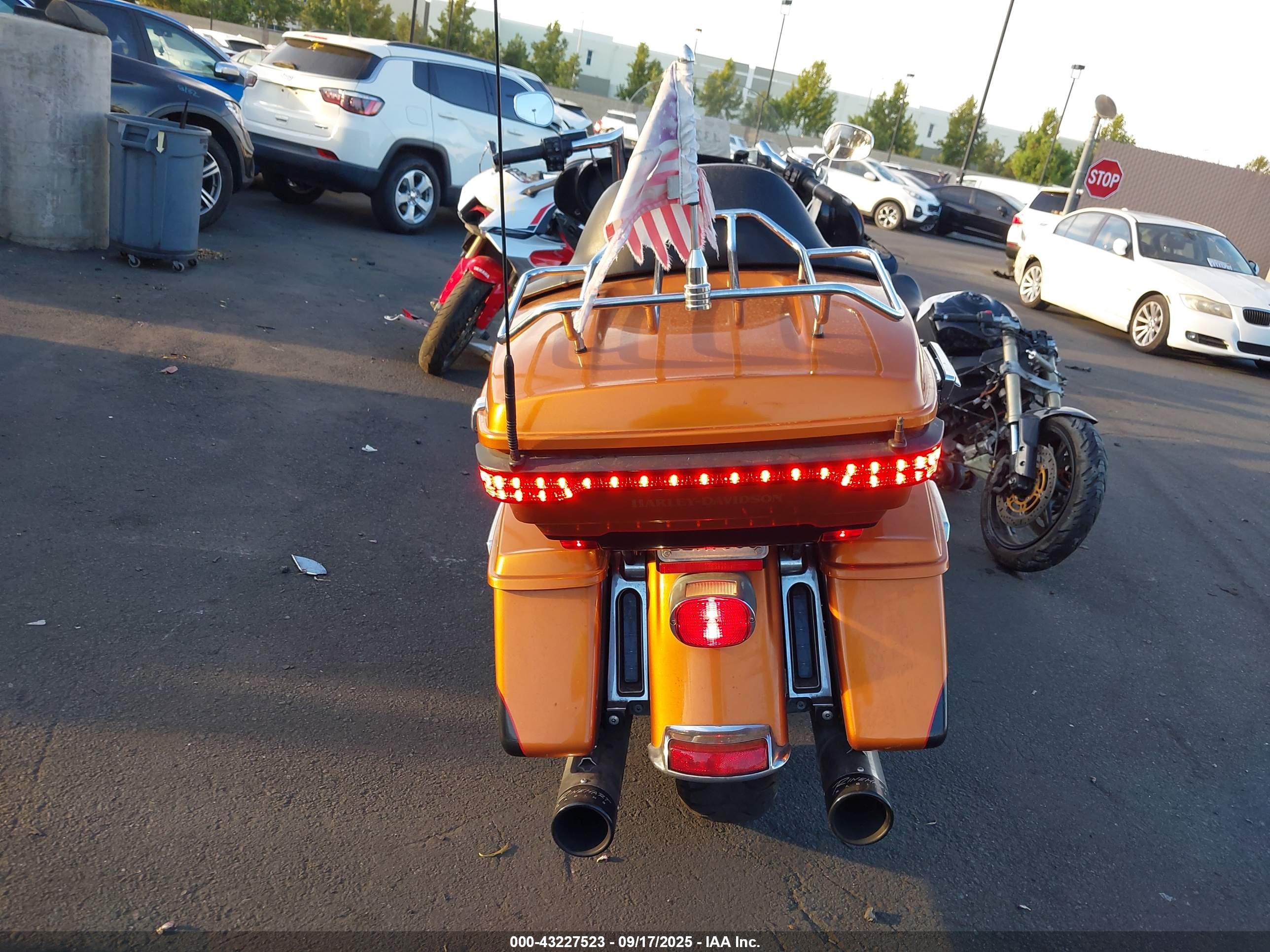 HARLEY-DAVIDSON FLHTK image 6