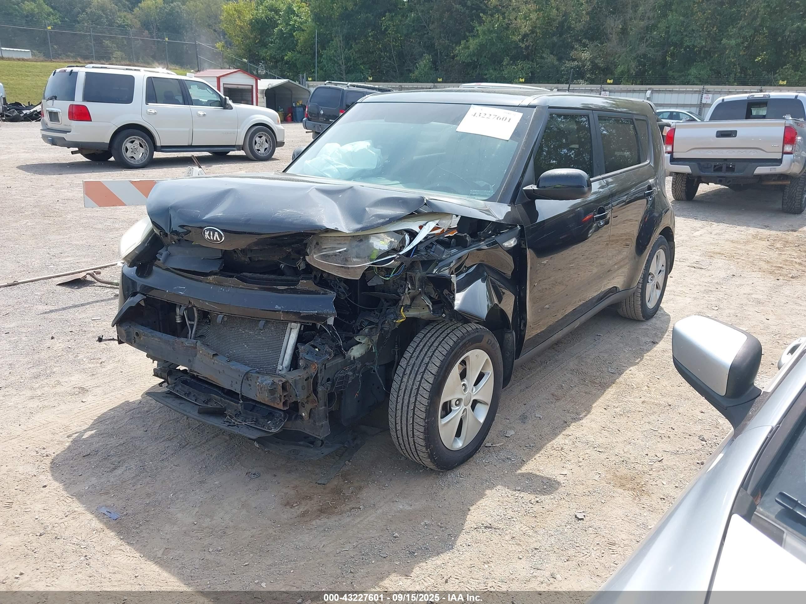 KIA SOUL image 2