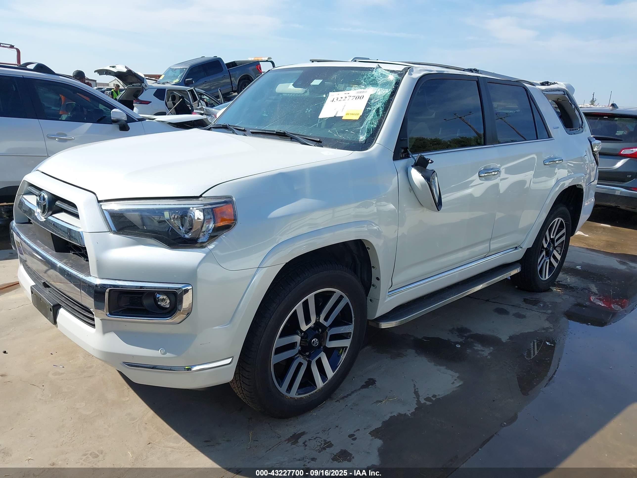 TOYOTA 4RUNNER image 2