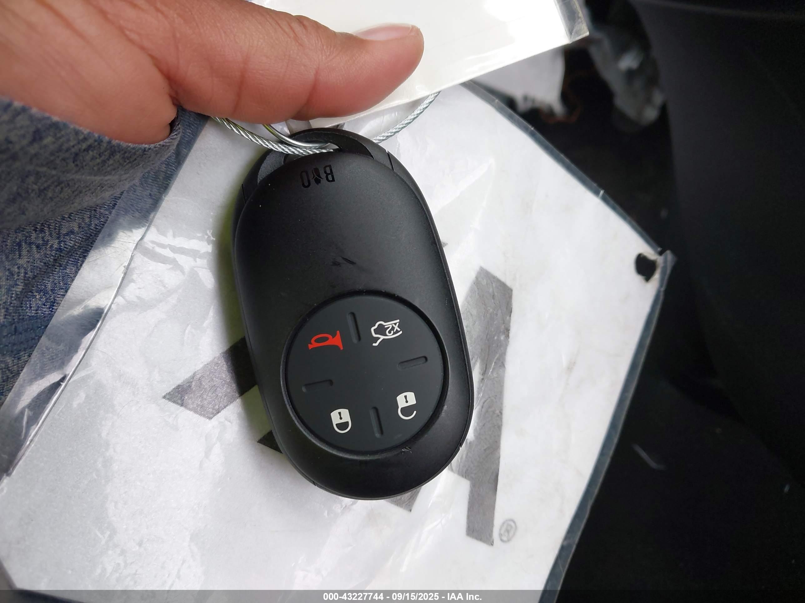 FIAT 500E image 11