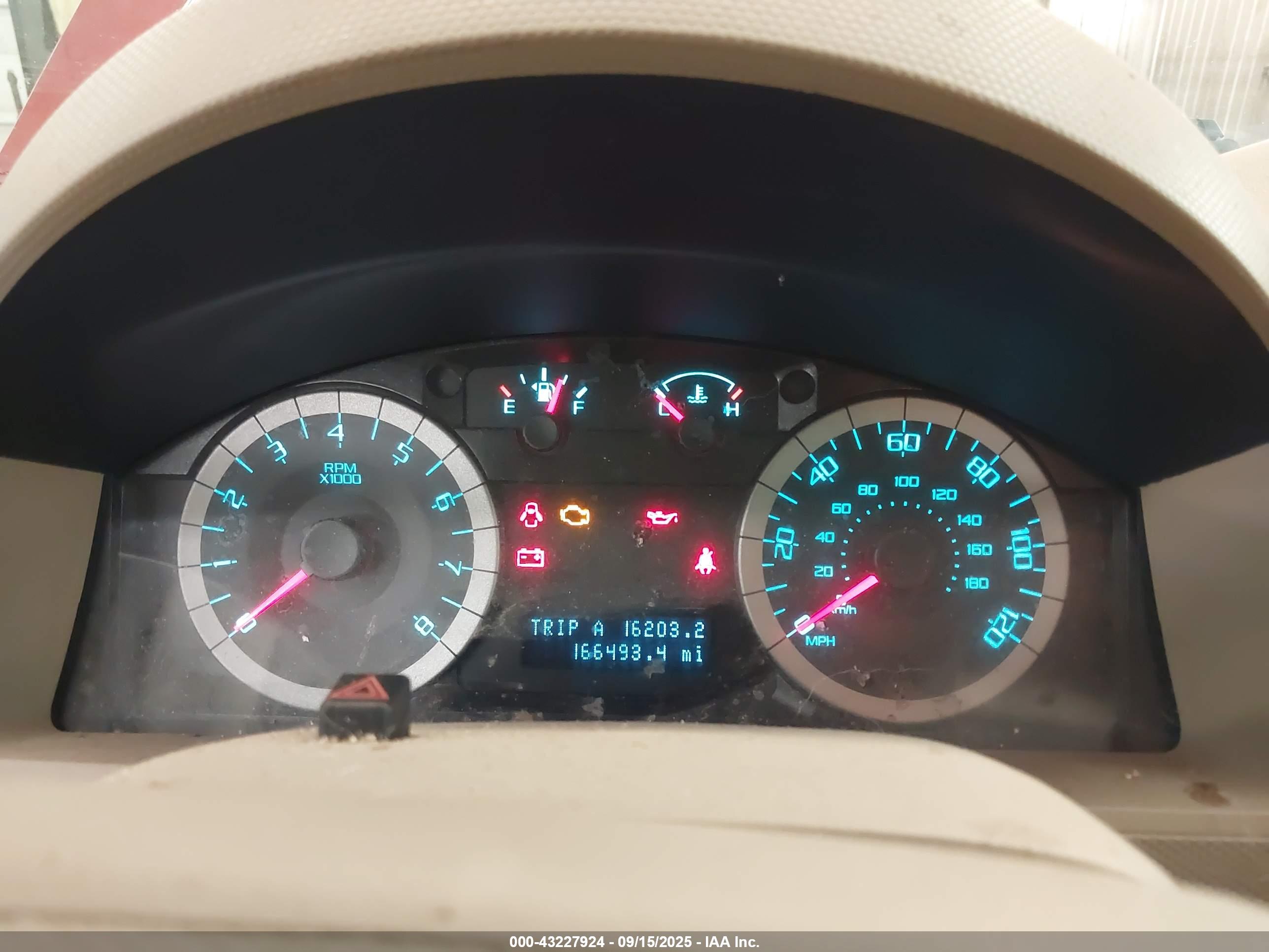 FORD ESCAPE image 7