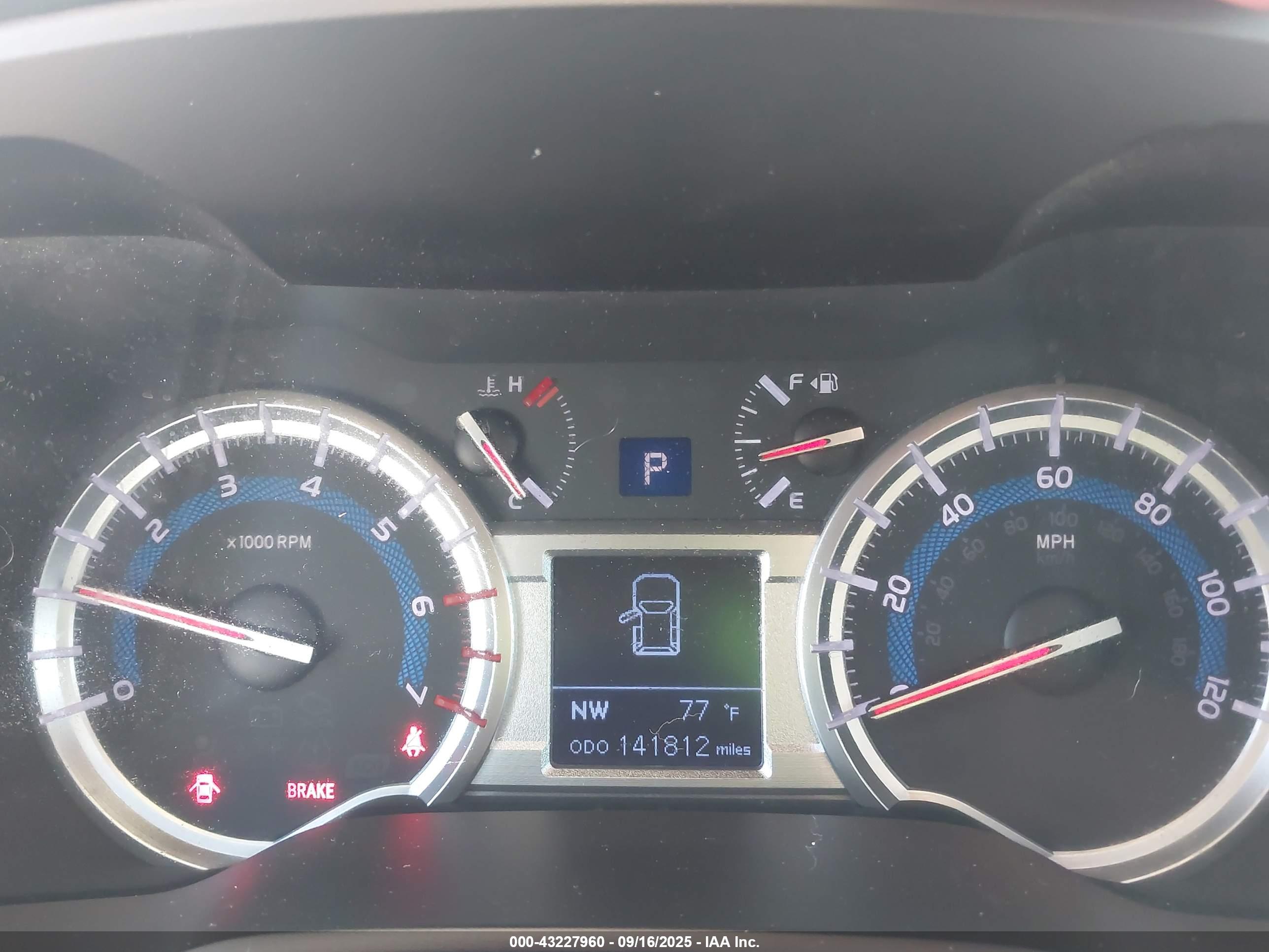 TOYOTA 4RUNNER image 7