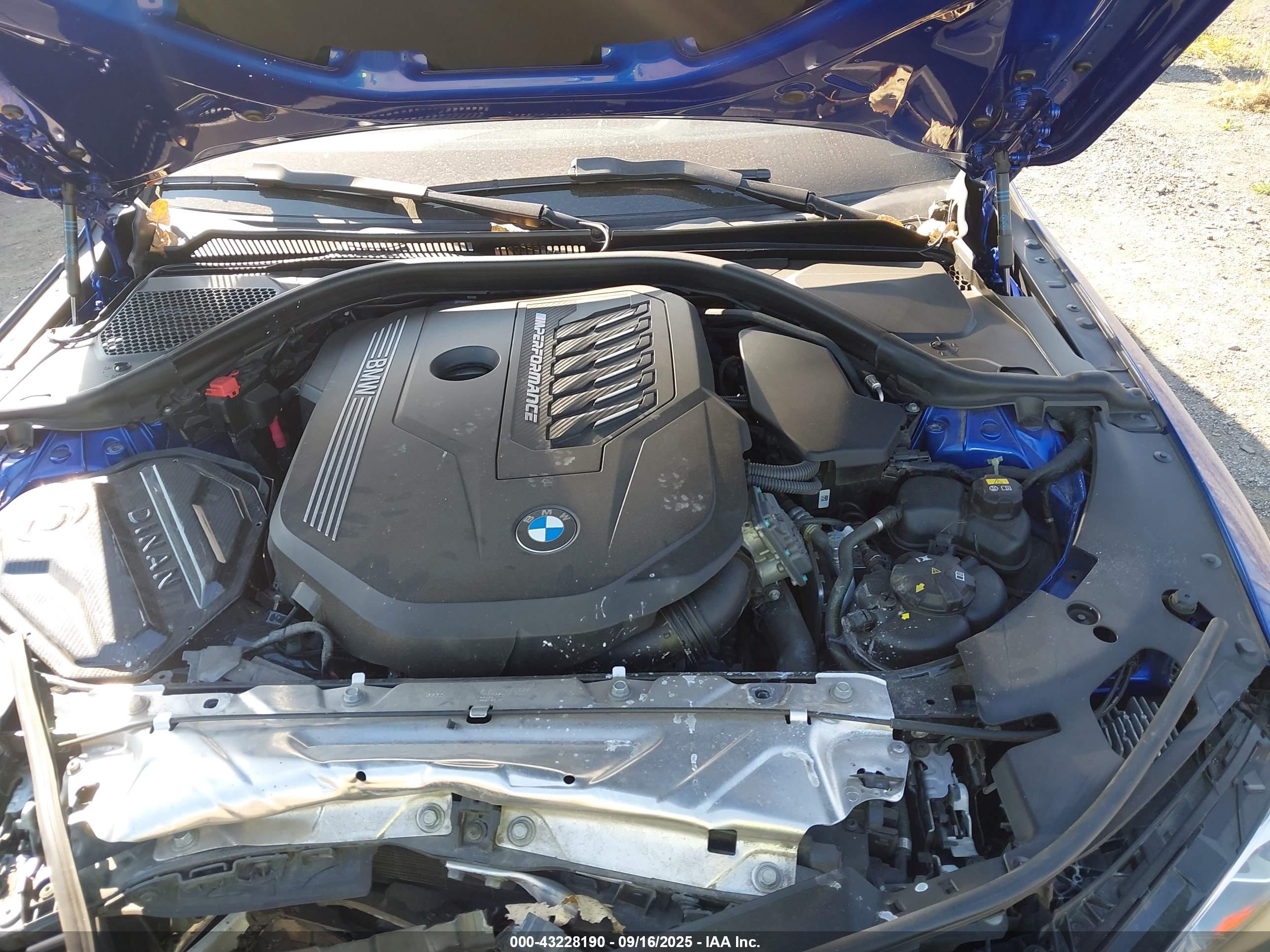 BMW M440I image 10