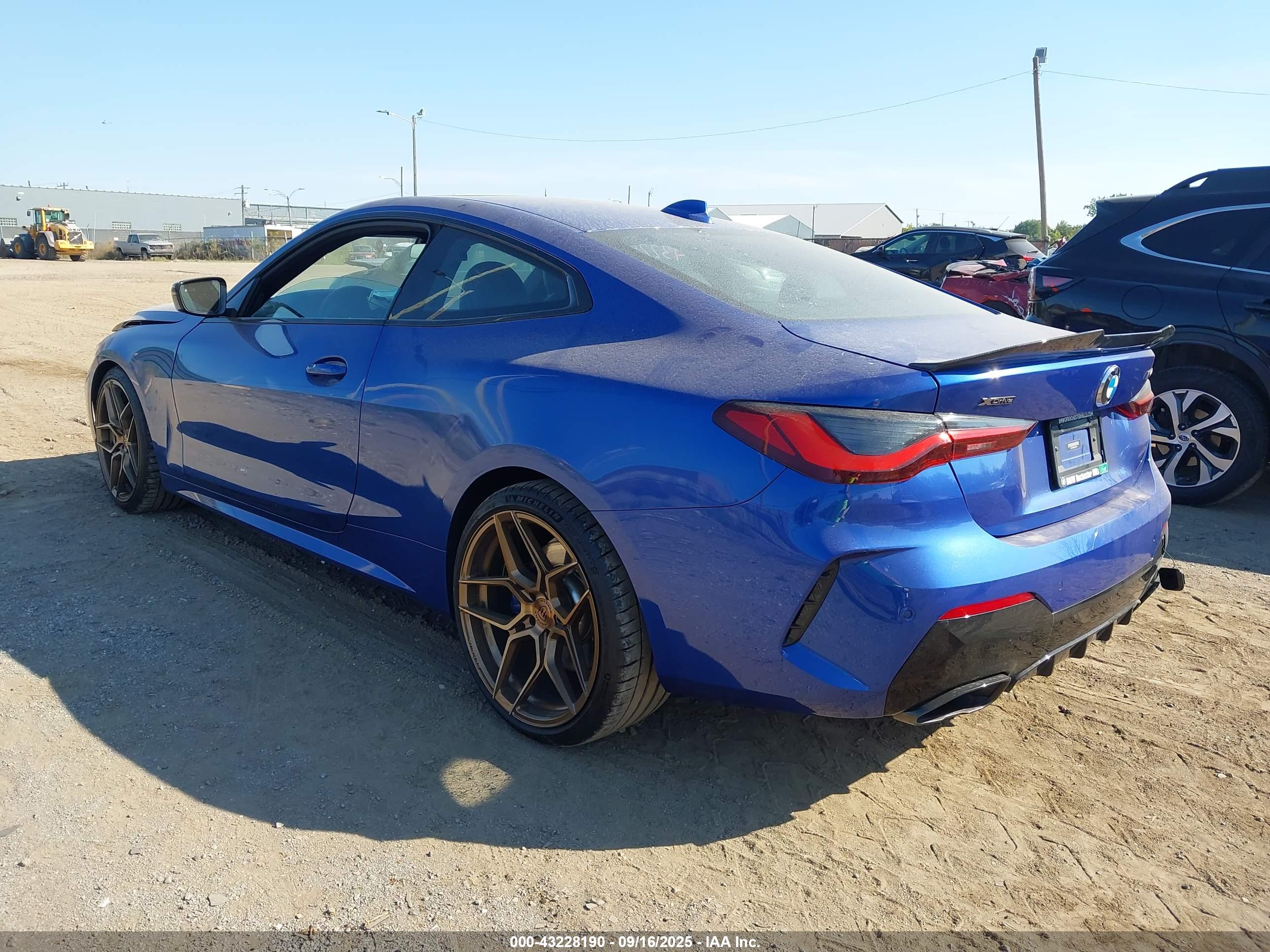 BMW M440I image 3