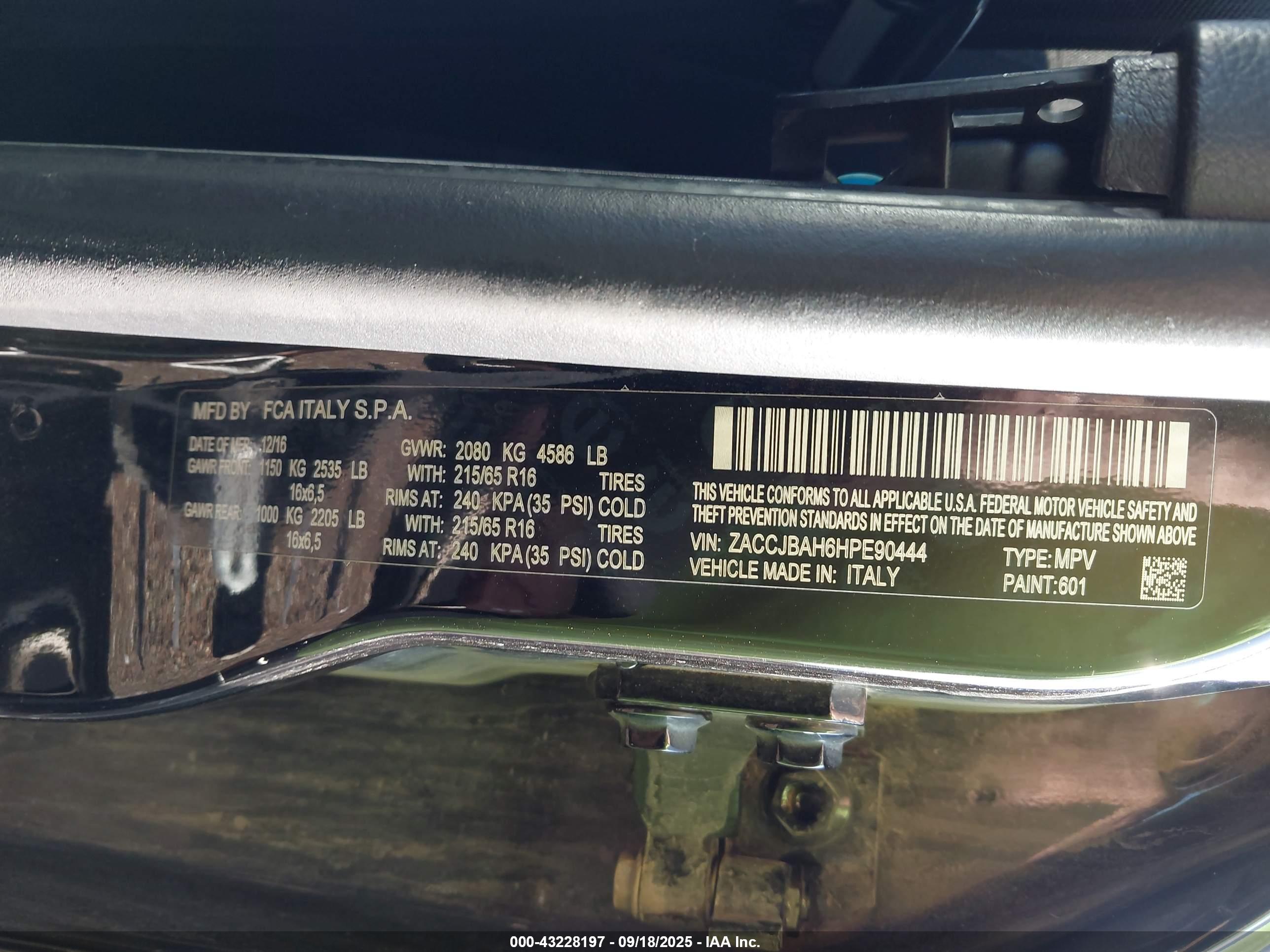 JEEP RENEGADE image 9