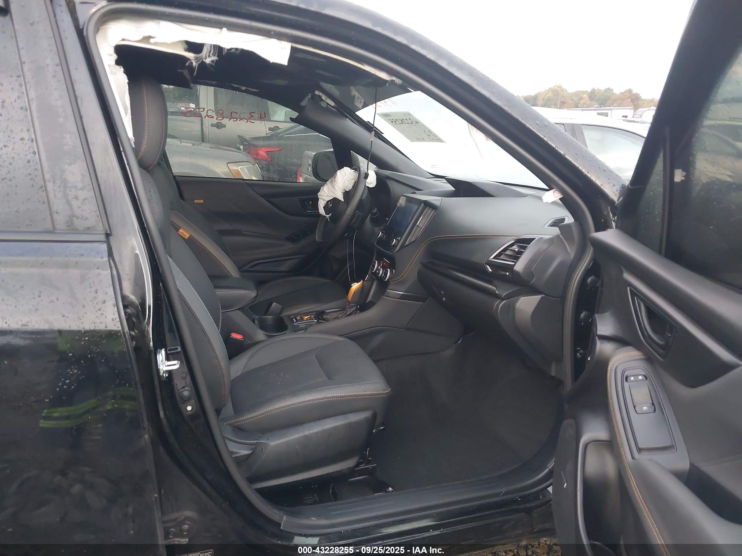 SUBARU FORESTER image 5