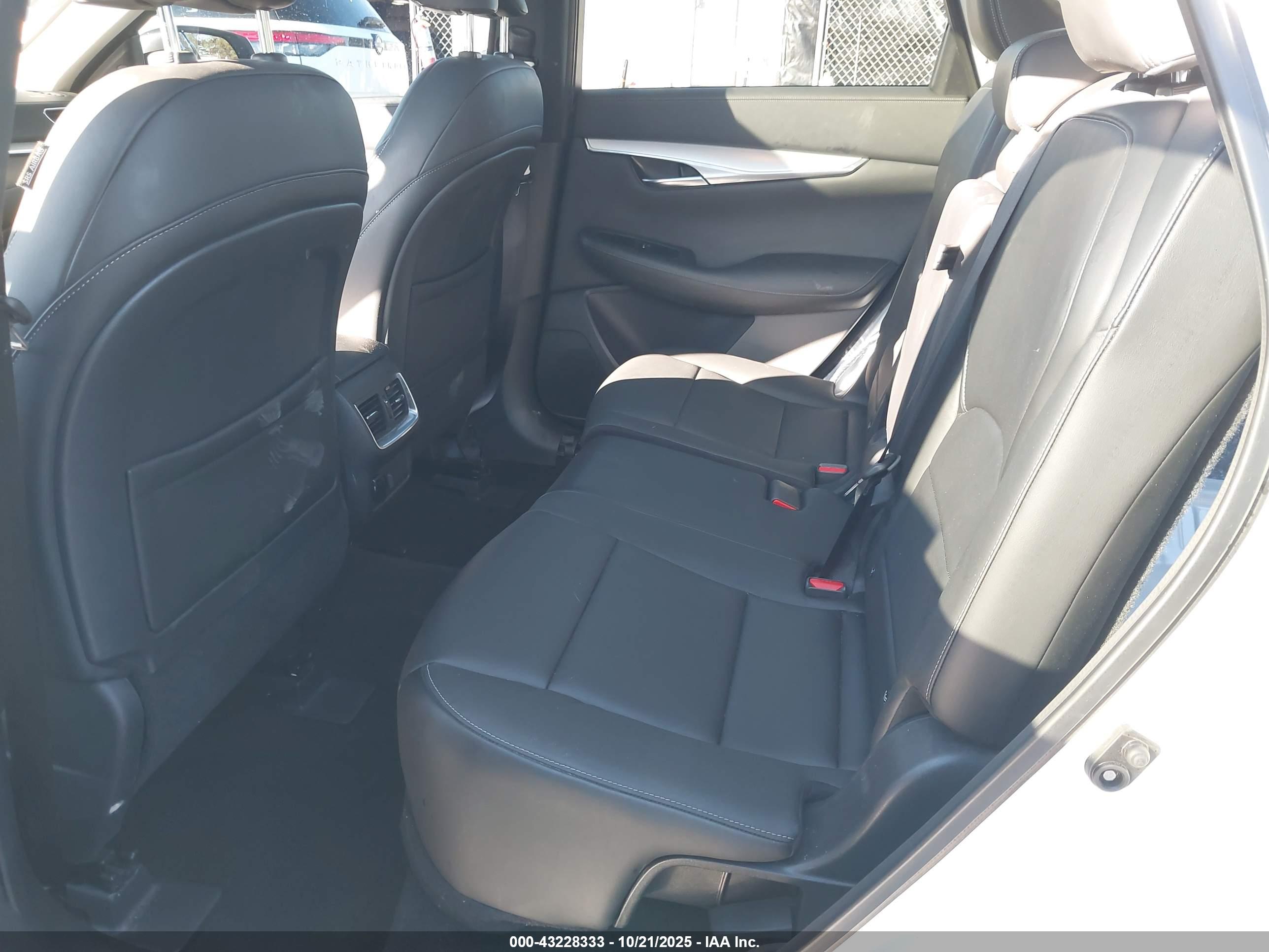 INFINITI QX50 image 8