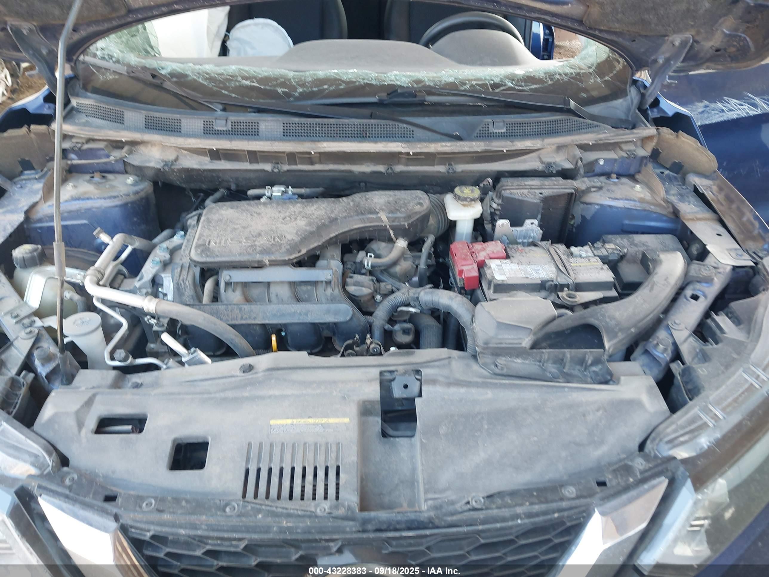 NISSAN ROGUE image 10